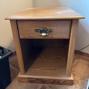 W582 Solid Wood End Table with Drawer