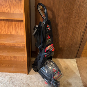 W585 Bissell Pro Heat Plus 2X carpet steam cleaner