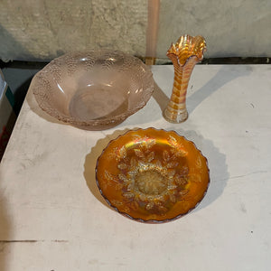W723 Vintage Glass Grouping (carnival glass and more)