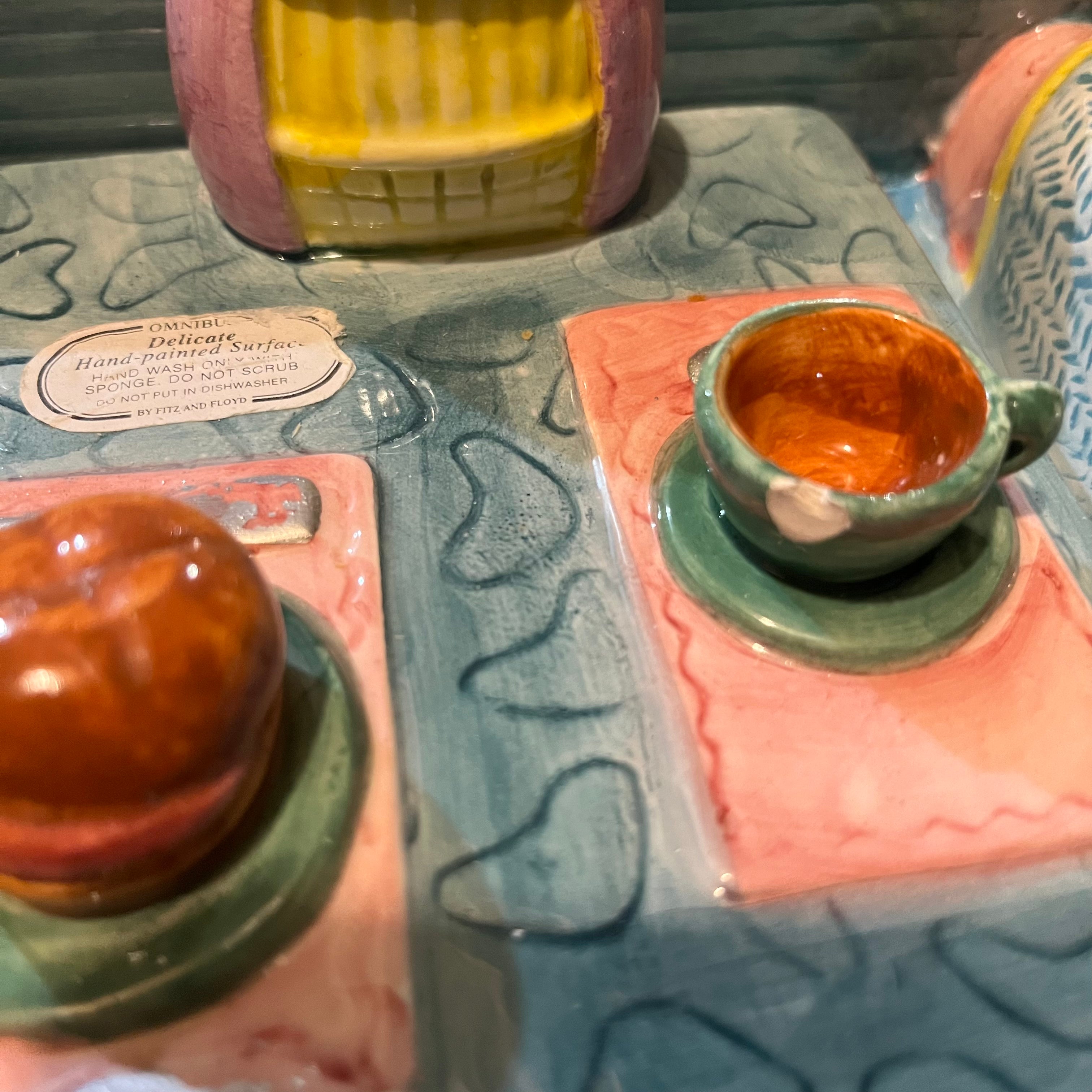 W726 Fitz and Floyd 50s Diner booth ceramic teapot with original box (small chip on top)