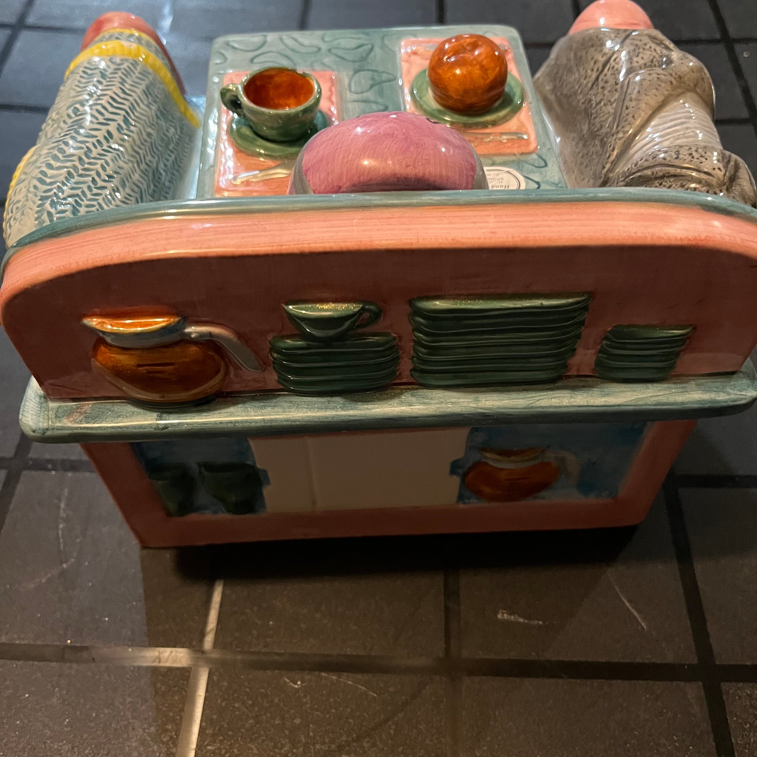 W726 Fitz and Floyd 50s Diner booth ceramic teapot with original box (small chip on top)
