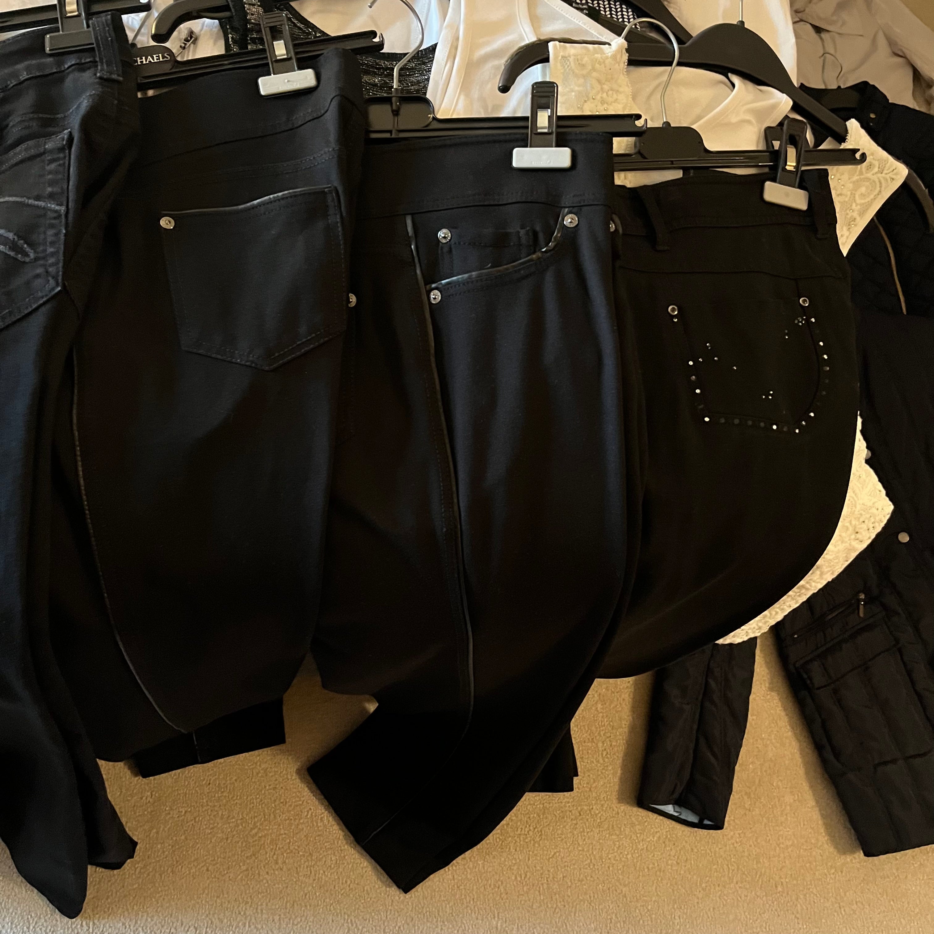 E535 Womens black and white clothing grouping (size small tops and bottoms, Alfred Sung and more)