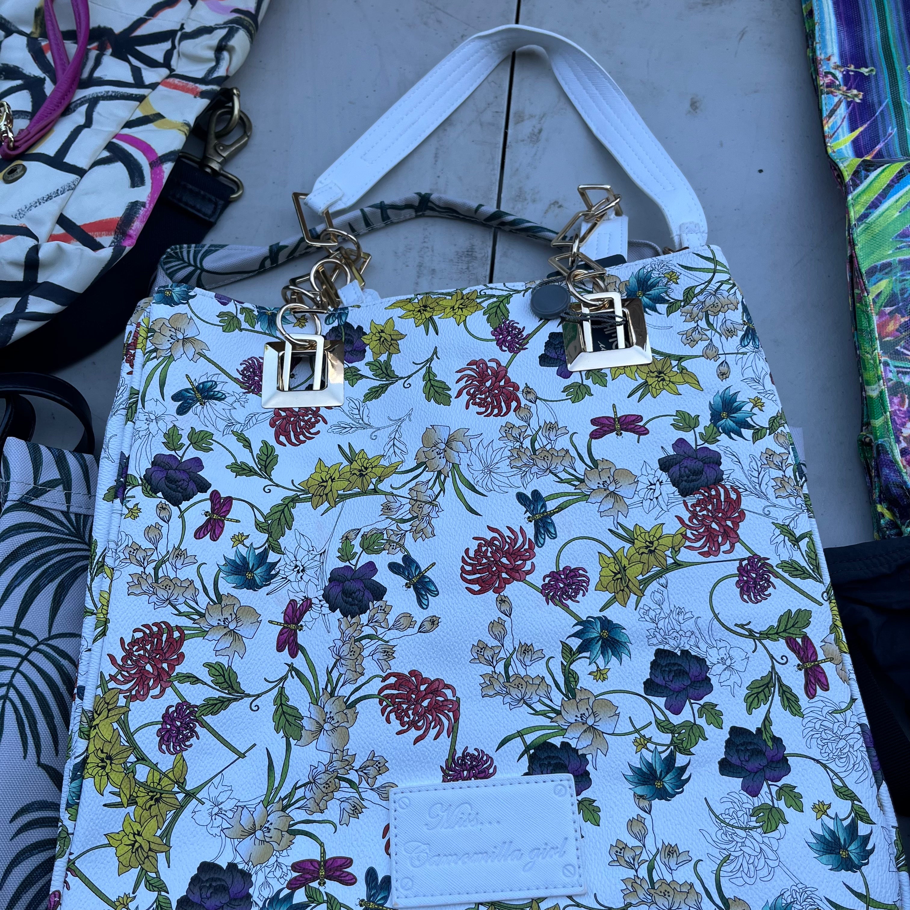 D604 Canvas bag grouping lot (Herschel and more)