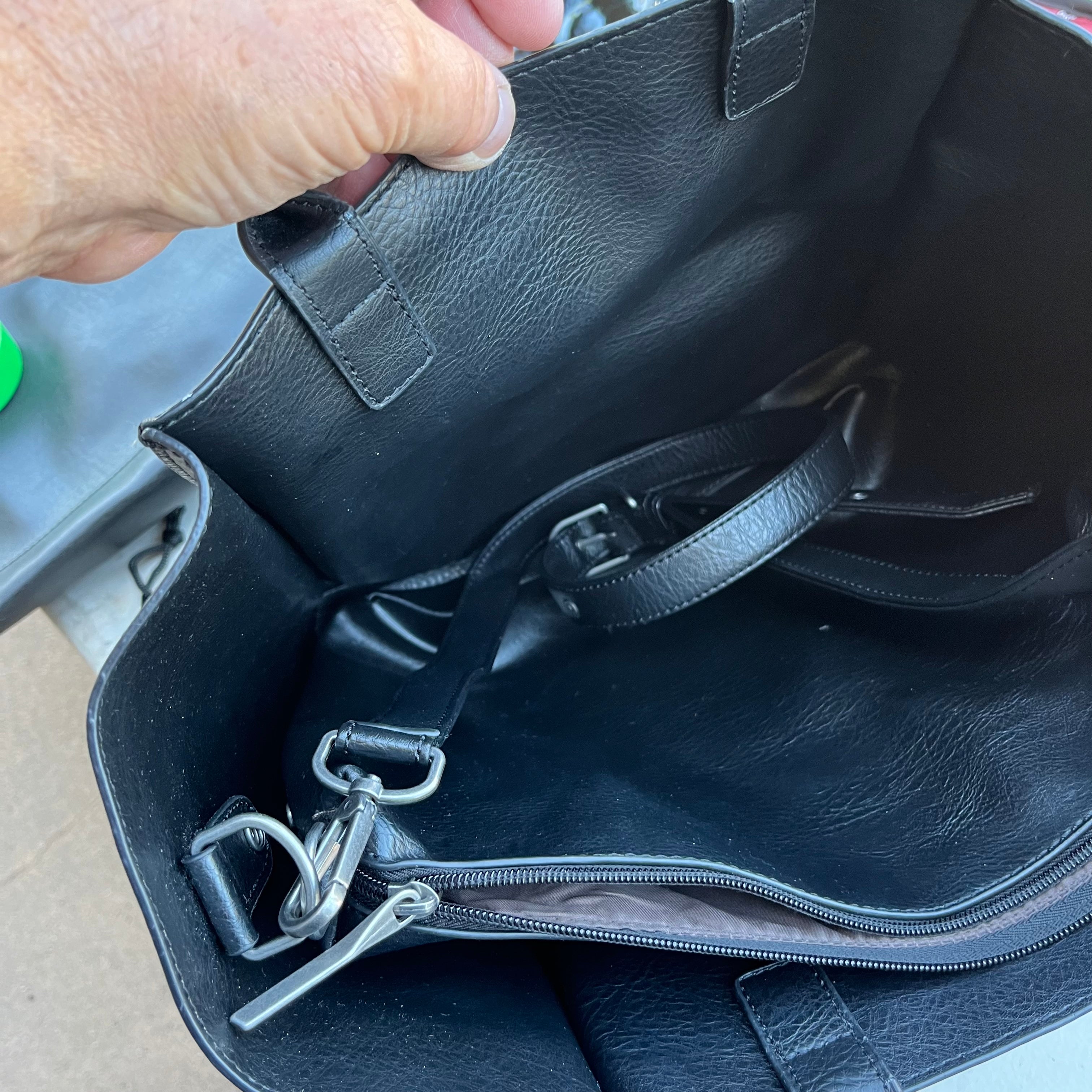 D608 Womens Shoulder Bag Grouping (Matt & Nat and more)