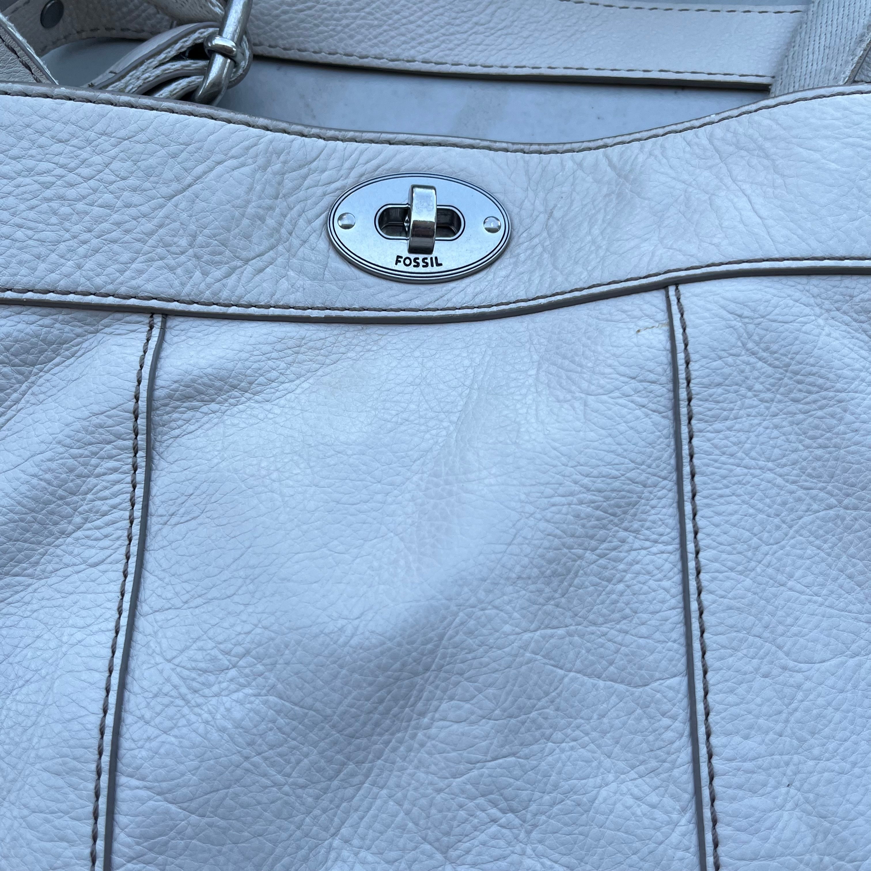 D621 Fossil Grouping (pink leather bag with matching wallet and gray pebbled leather bag)
