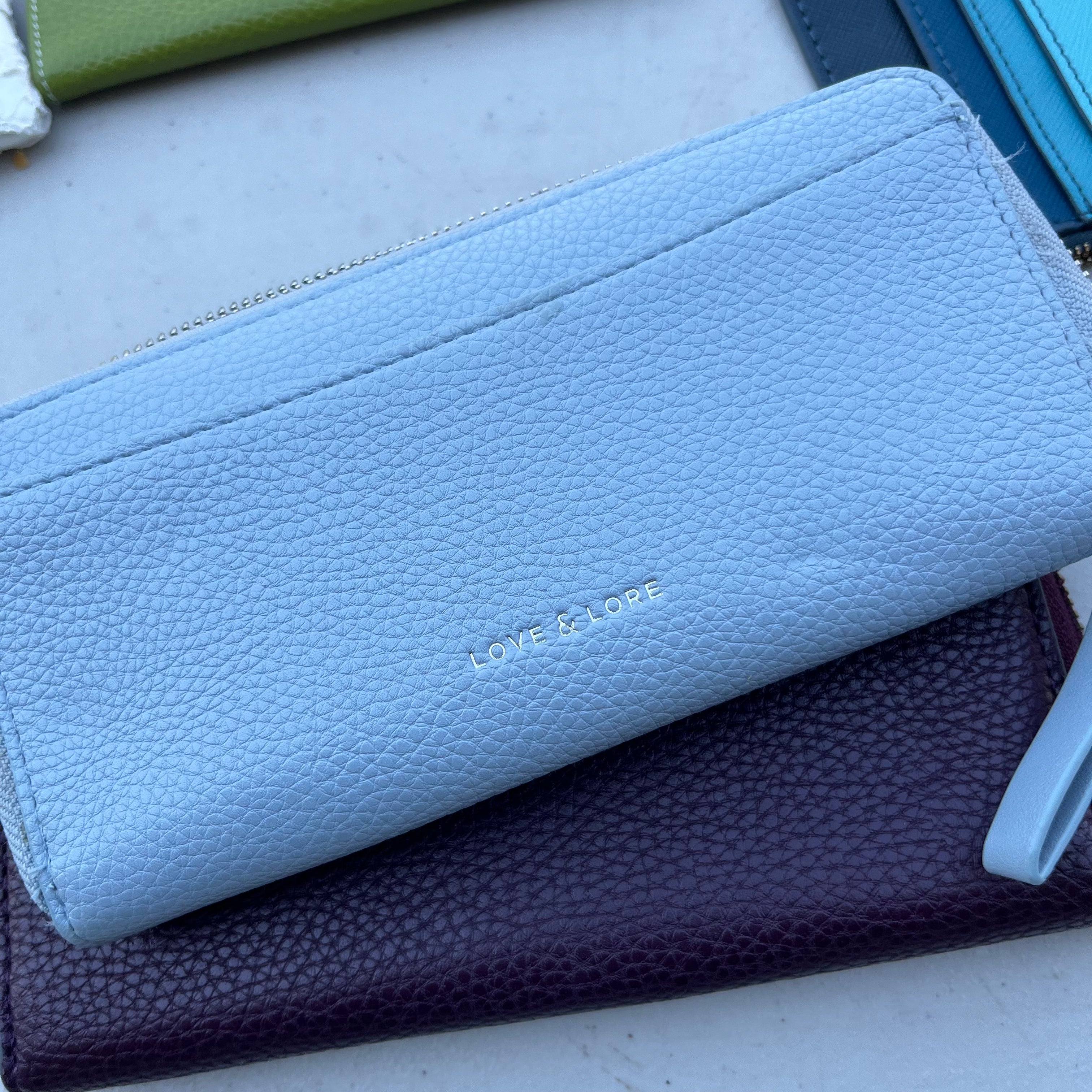 D630 Womens wallet grouping (Love & Leo, Love & Leisure, Love & Lore)
