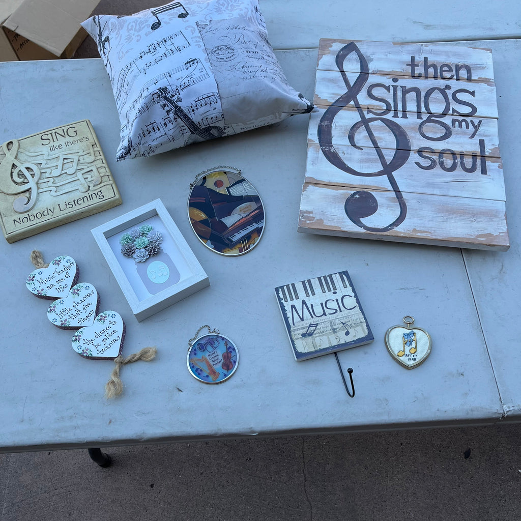 D633 Music themed home decor grouping