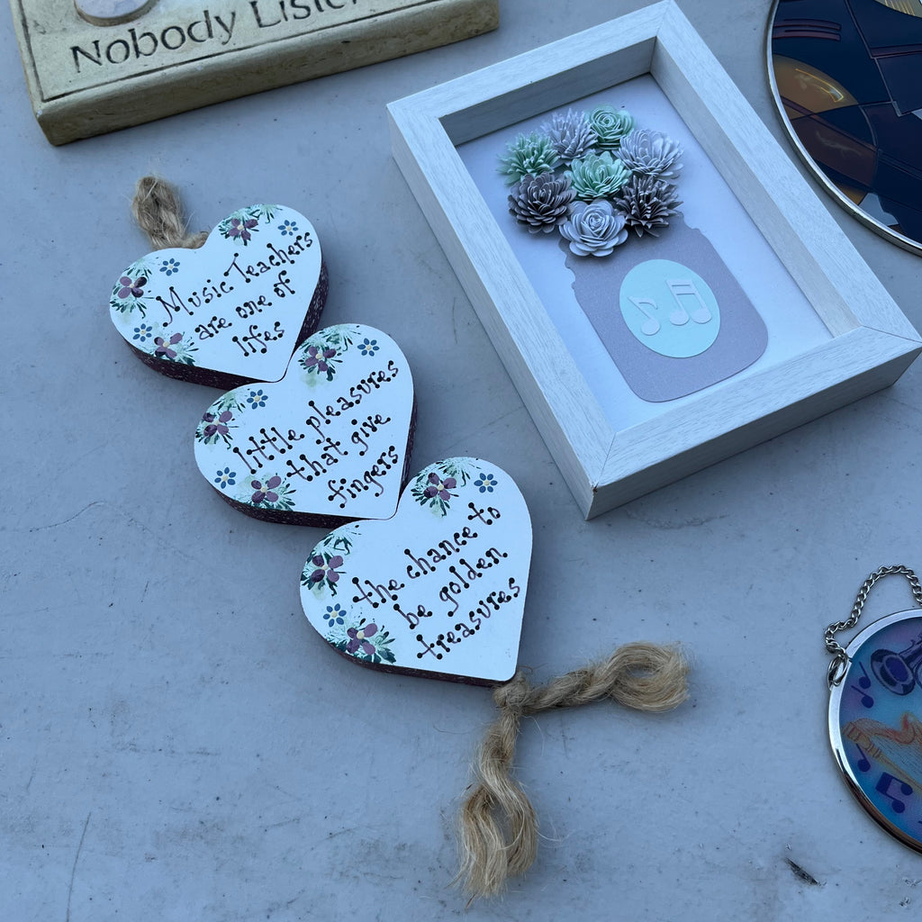 D633 Music themed home decor grouping