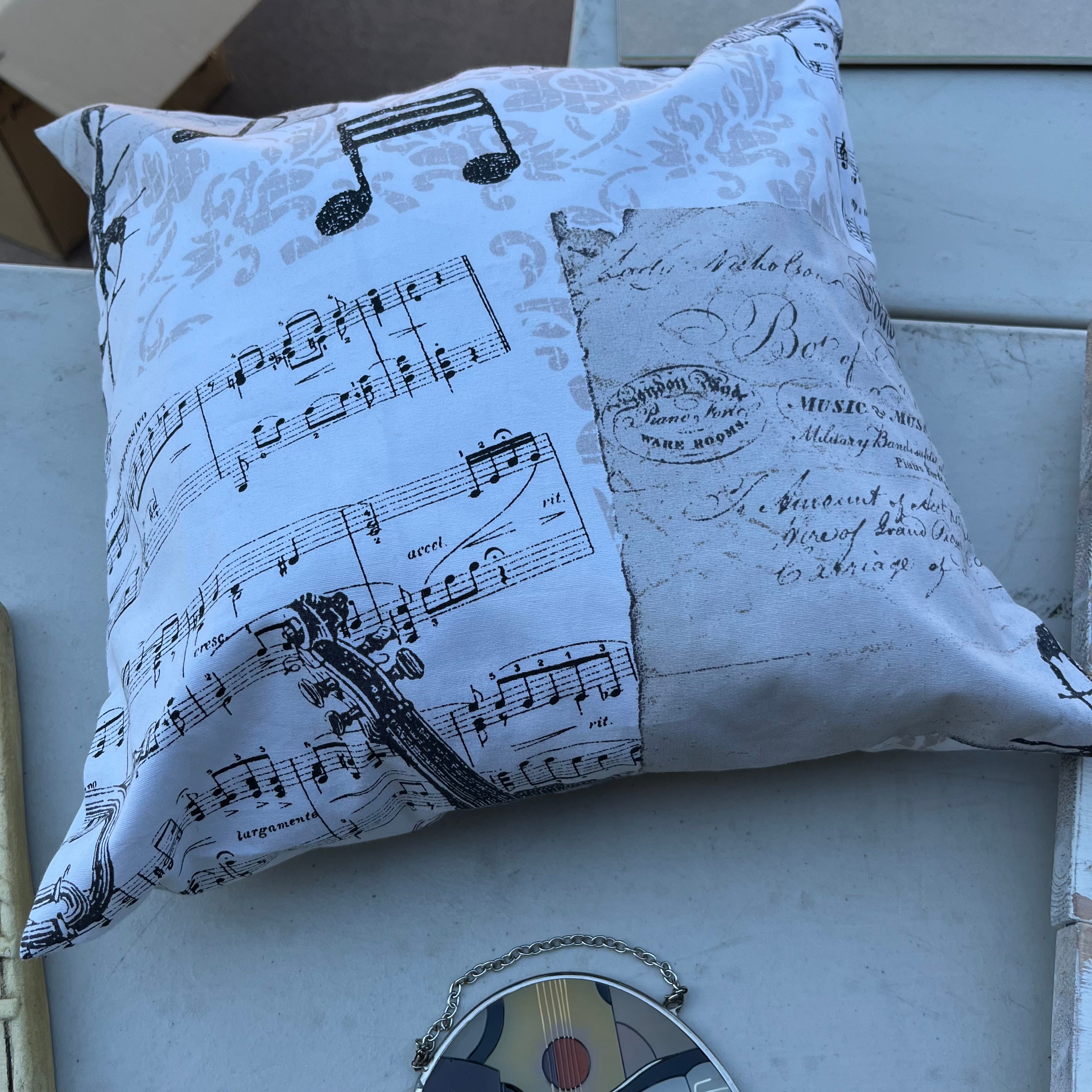 D633 Music themed home decor grouping