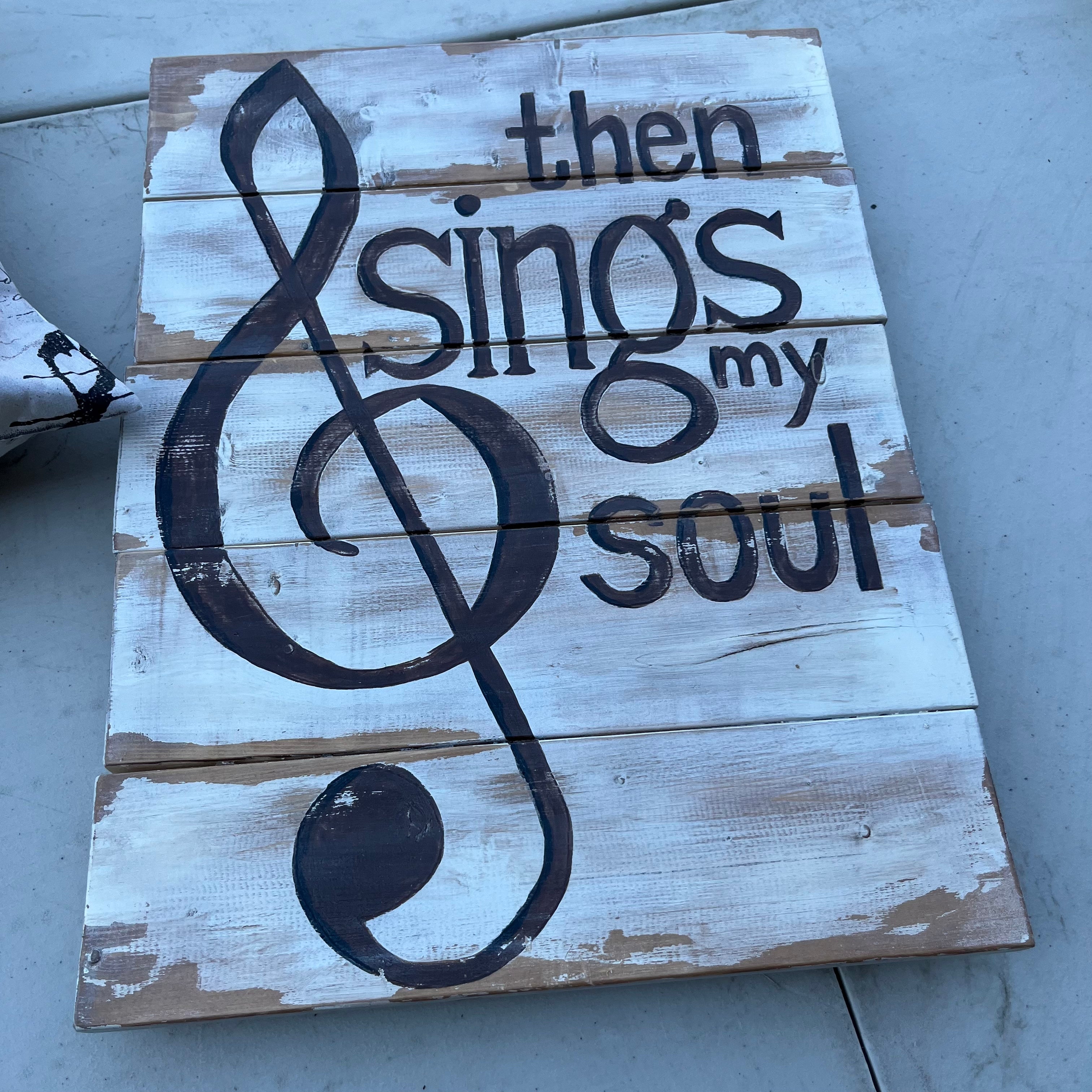 D633 Music themed home decor grouping