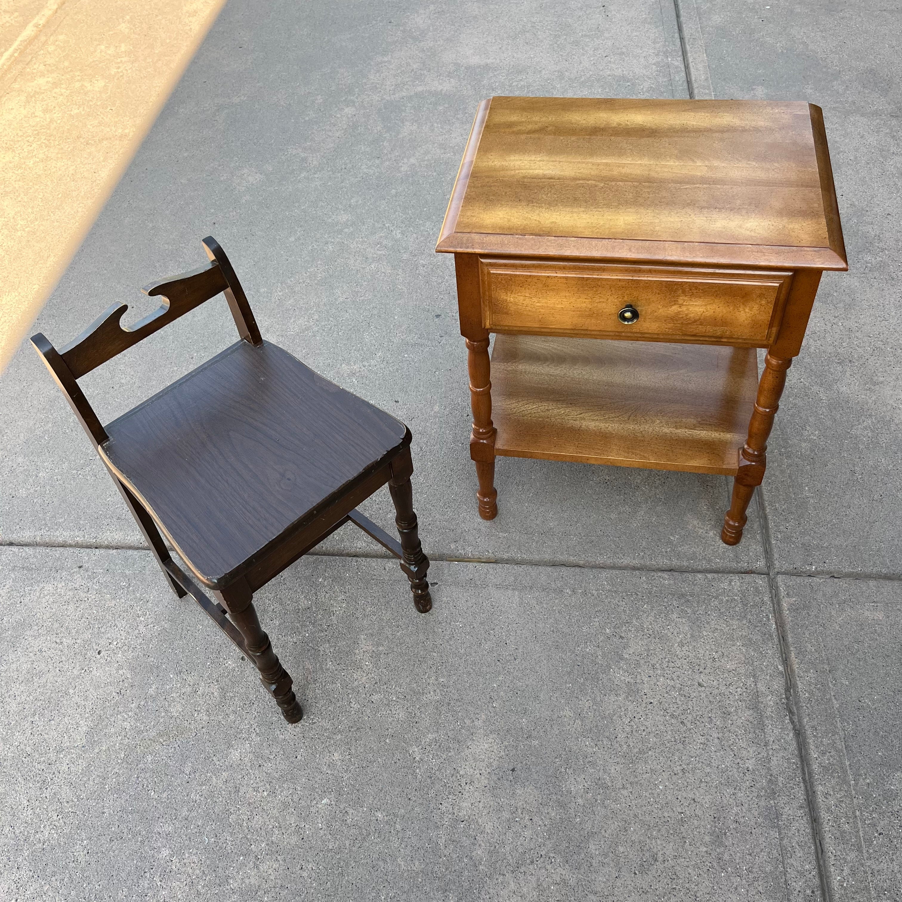 D638 Accent Furniture Grouping (wooden side table and wooden chair)