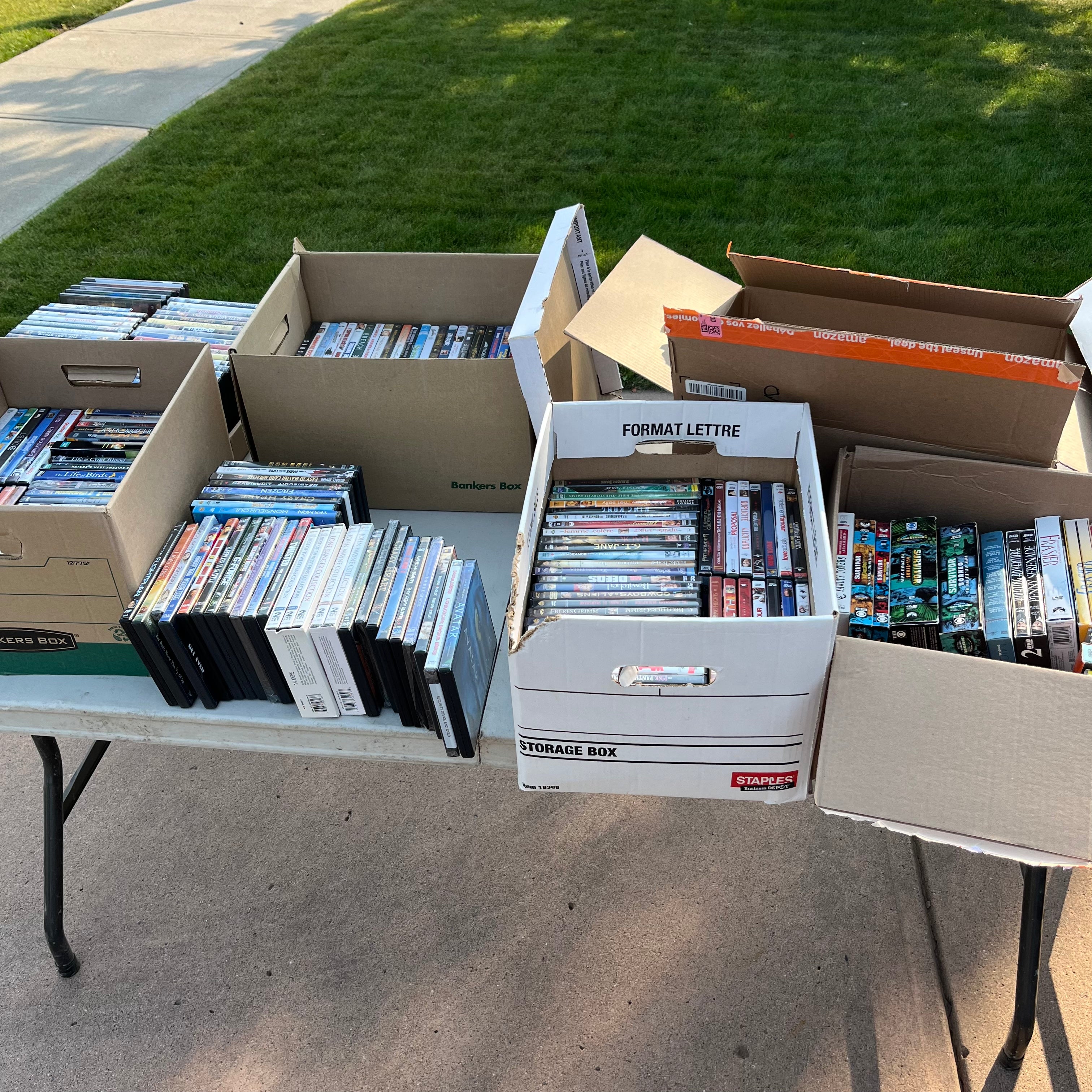 D643 Huge grouping of movies (table not included)