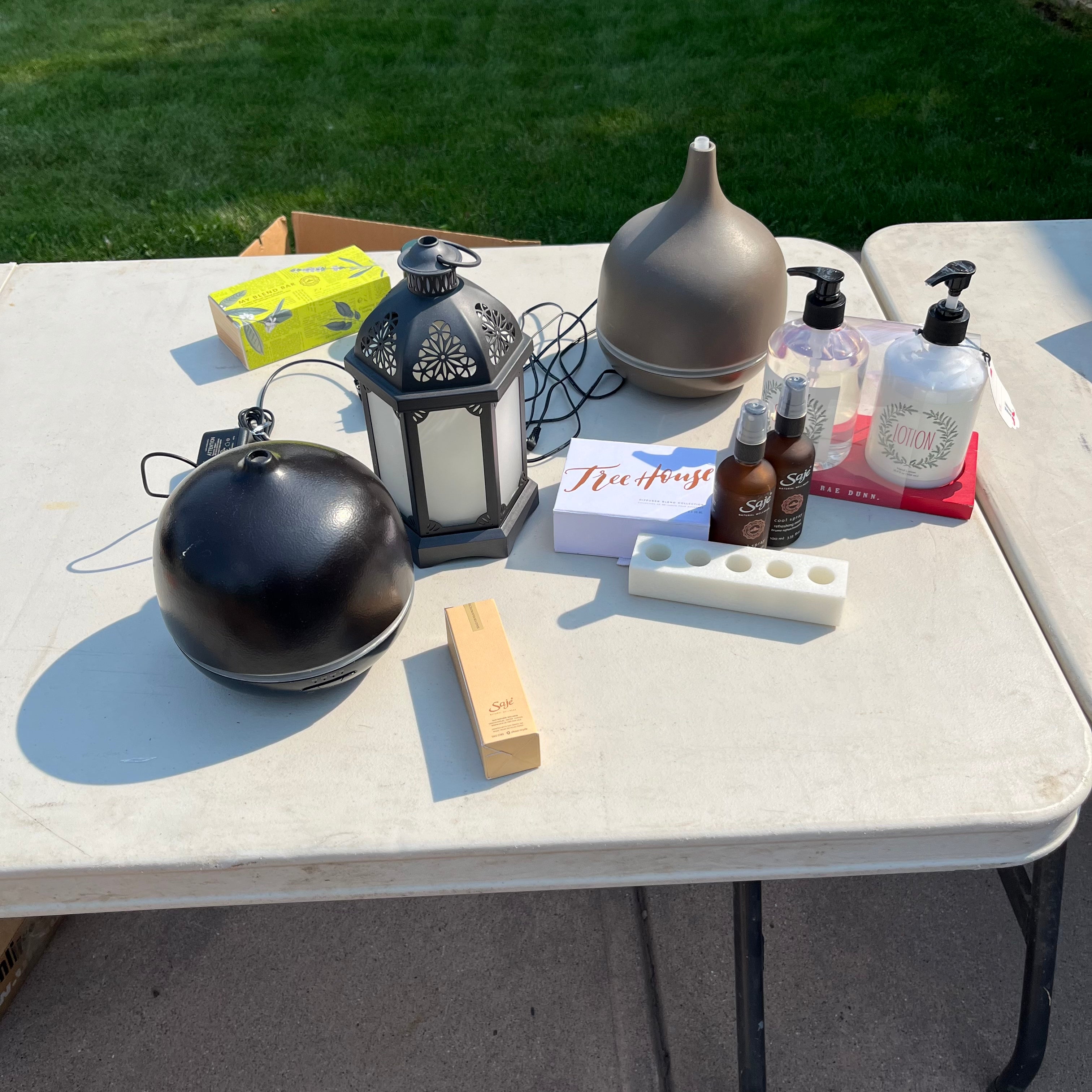 D658 Decor and more grouping (sage diffuser with oils and more)