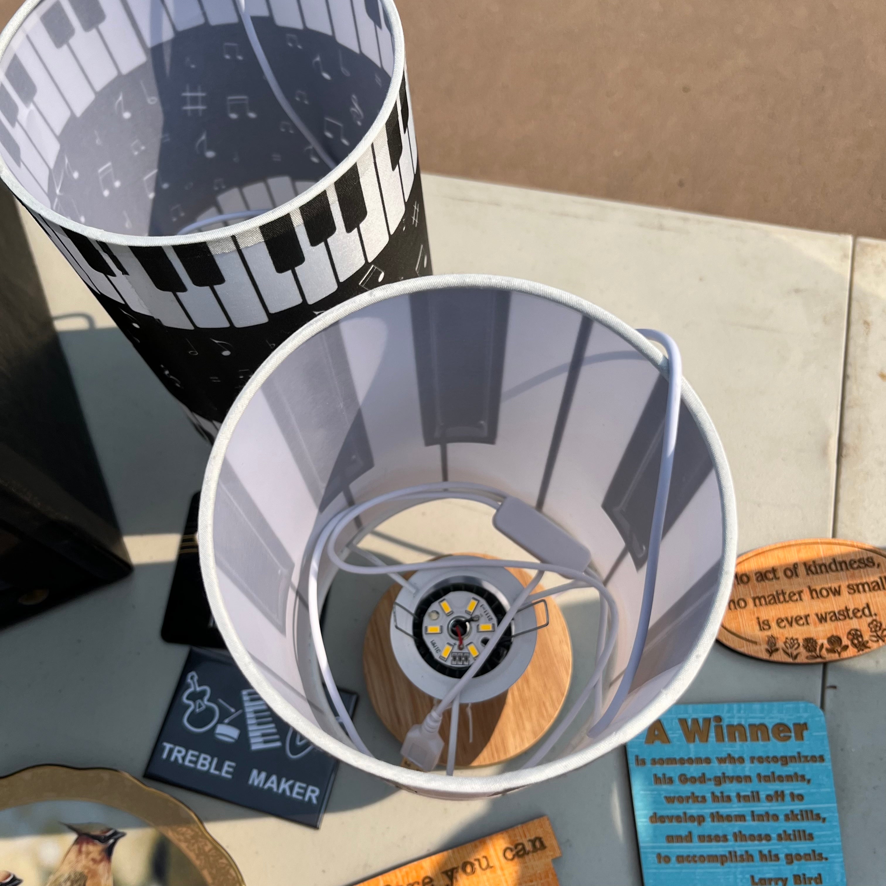 D661 Home Grouping (Piano keyboard lampshades and more)