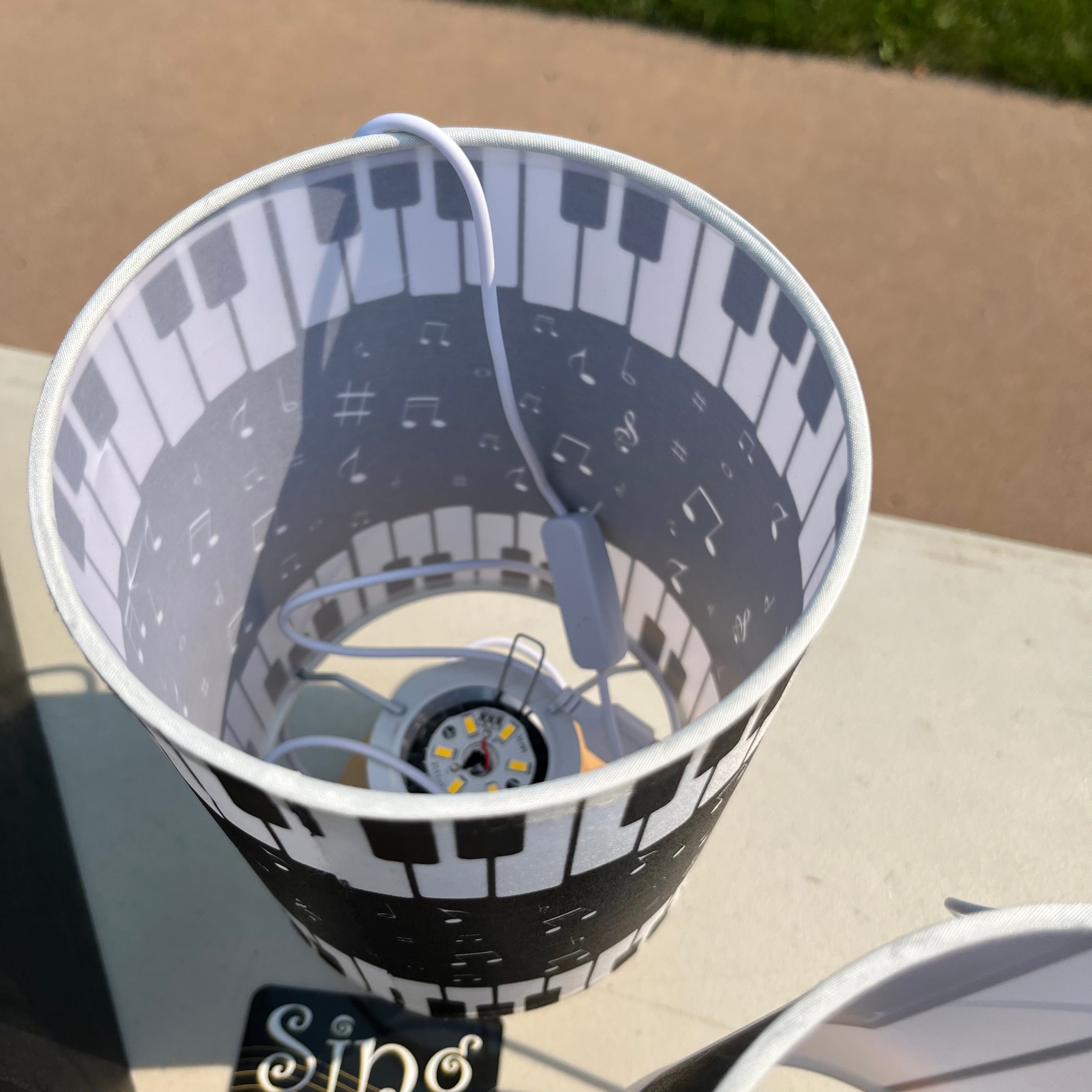 D661 Home Grouping (Piano keyboard lampshades and more)