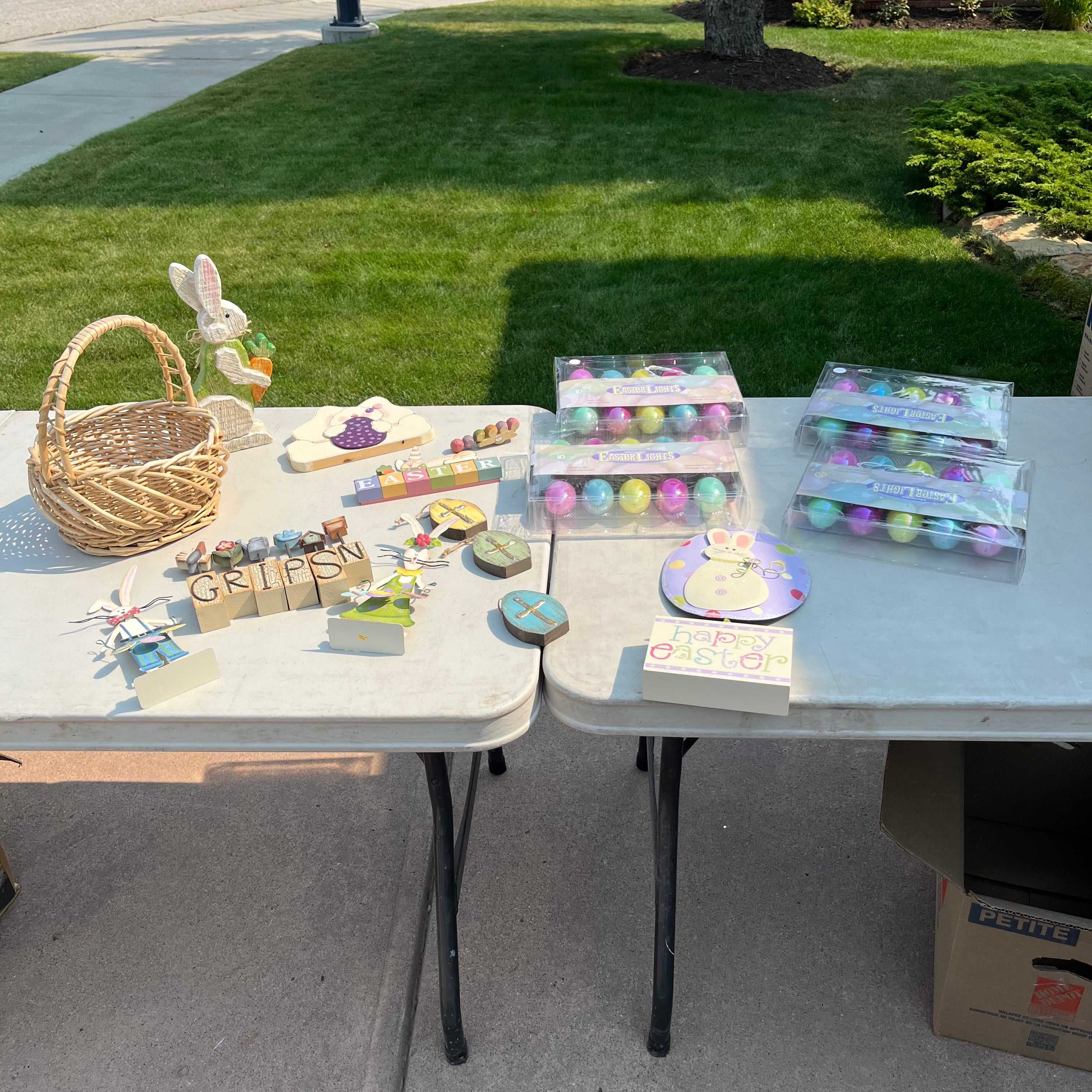 D662 Easter Decor grouping