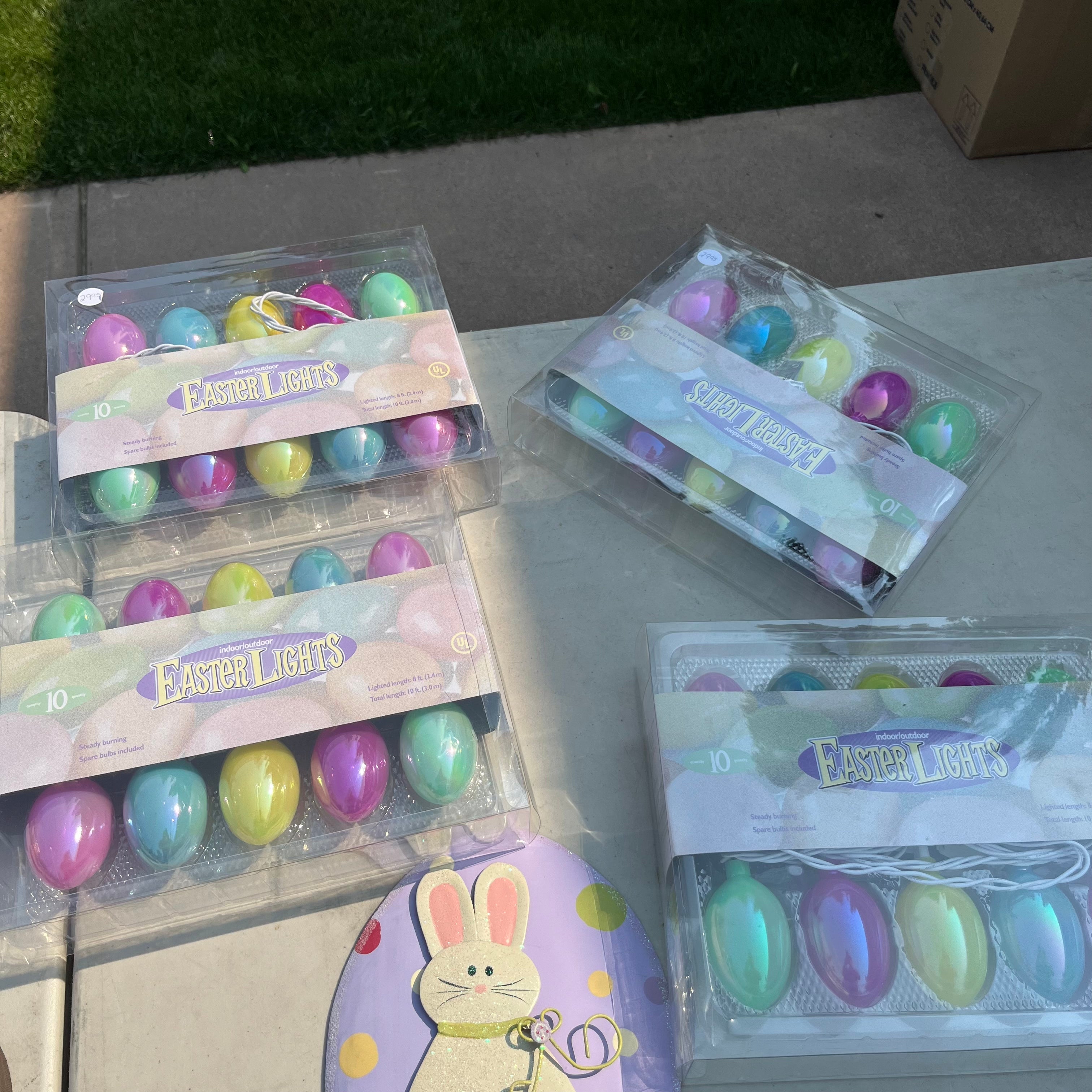 D662 Easter Decor grouping