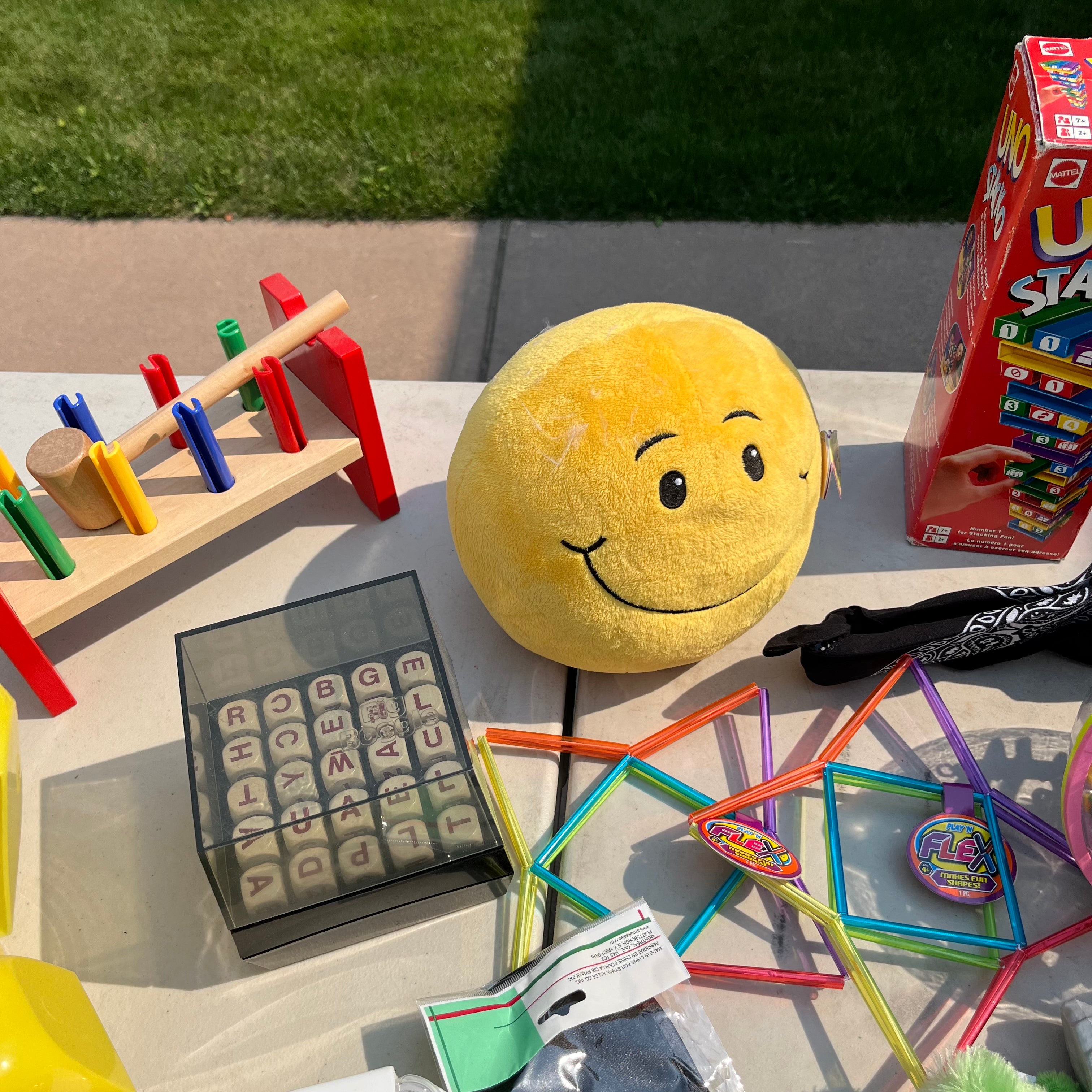 D664 Family and Toys Grouping