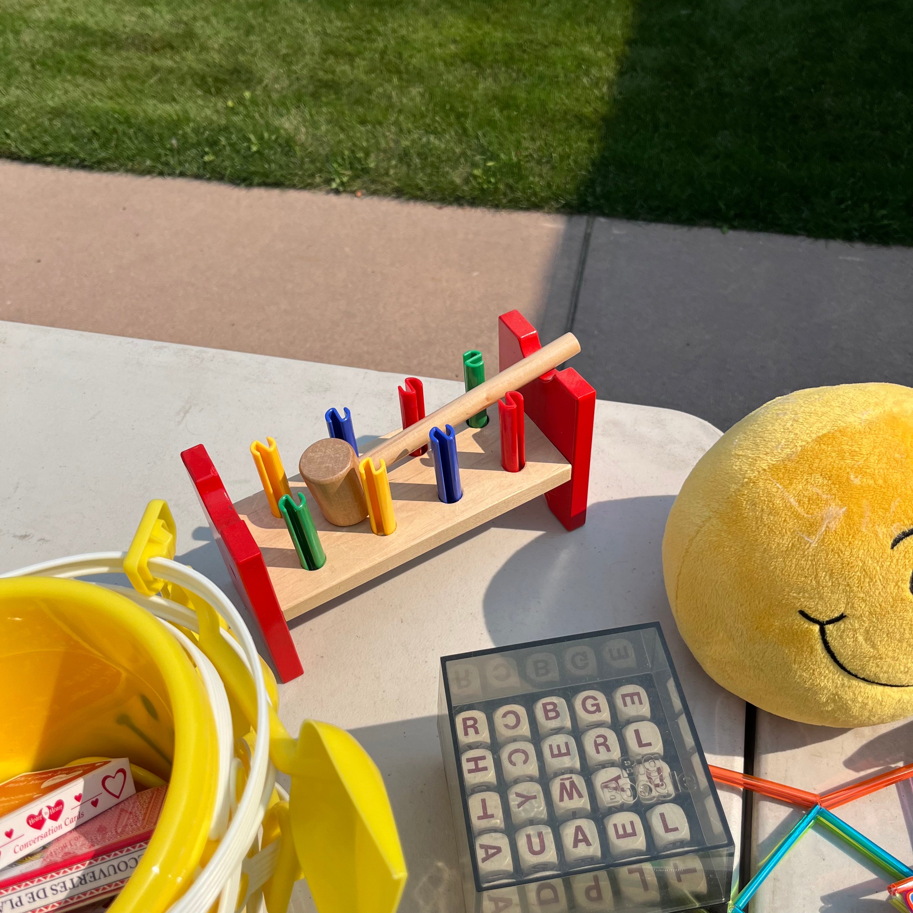 D664 Family and Toys Grouping