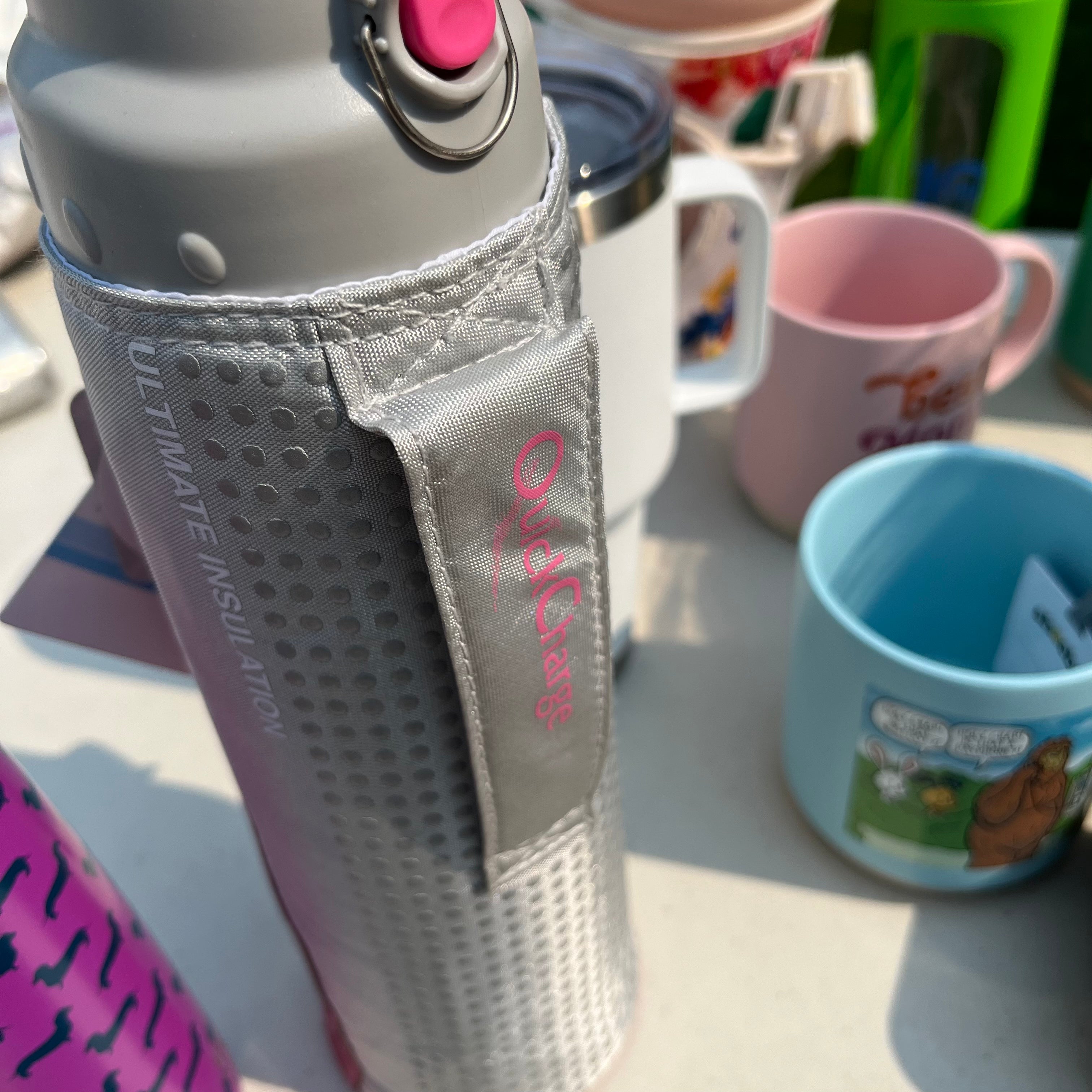 D667 Variety of mugs