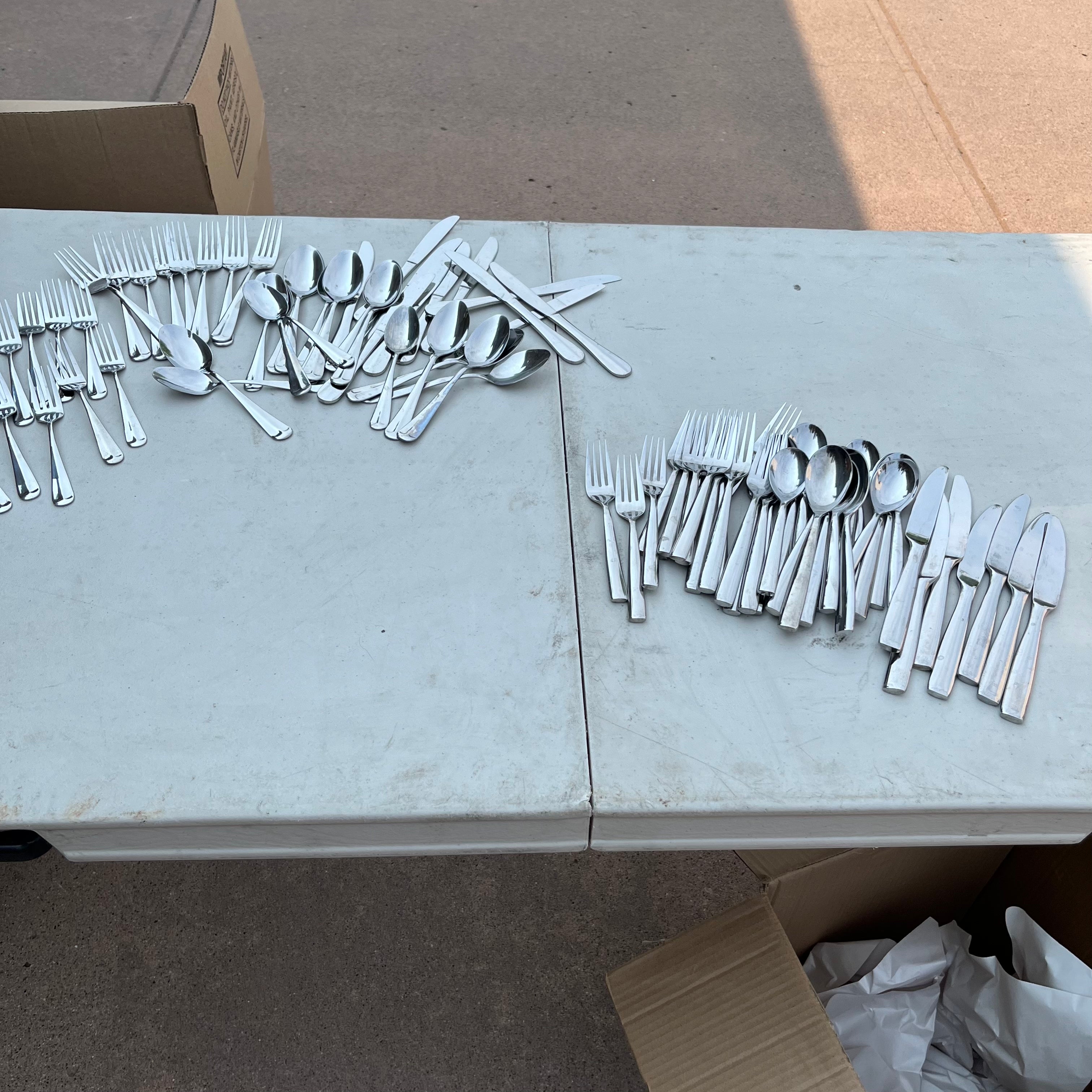 D668 2 Patterns of flatware