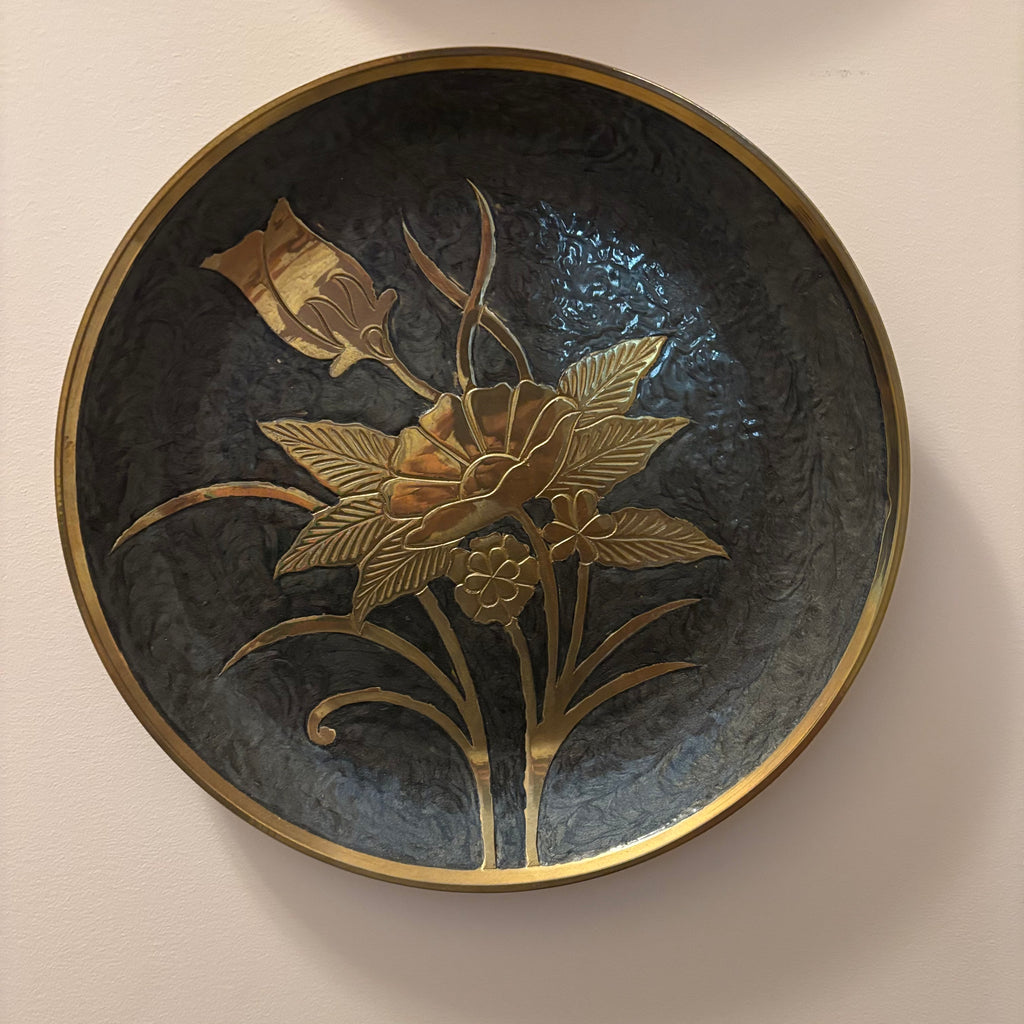 E721 Set of 2 vintage decorative brass floral plates
