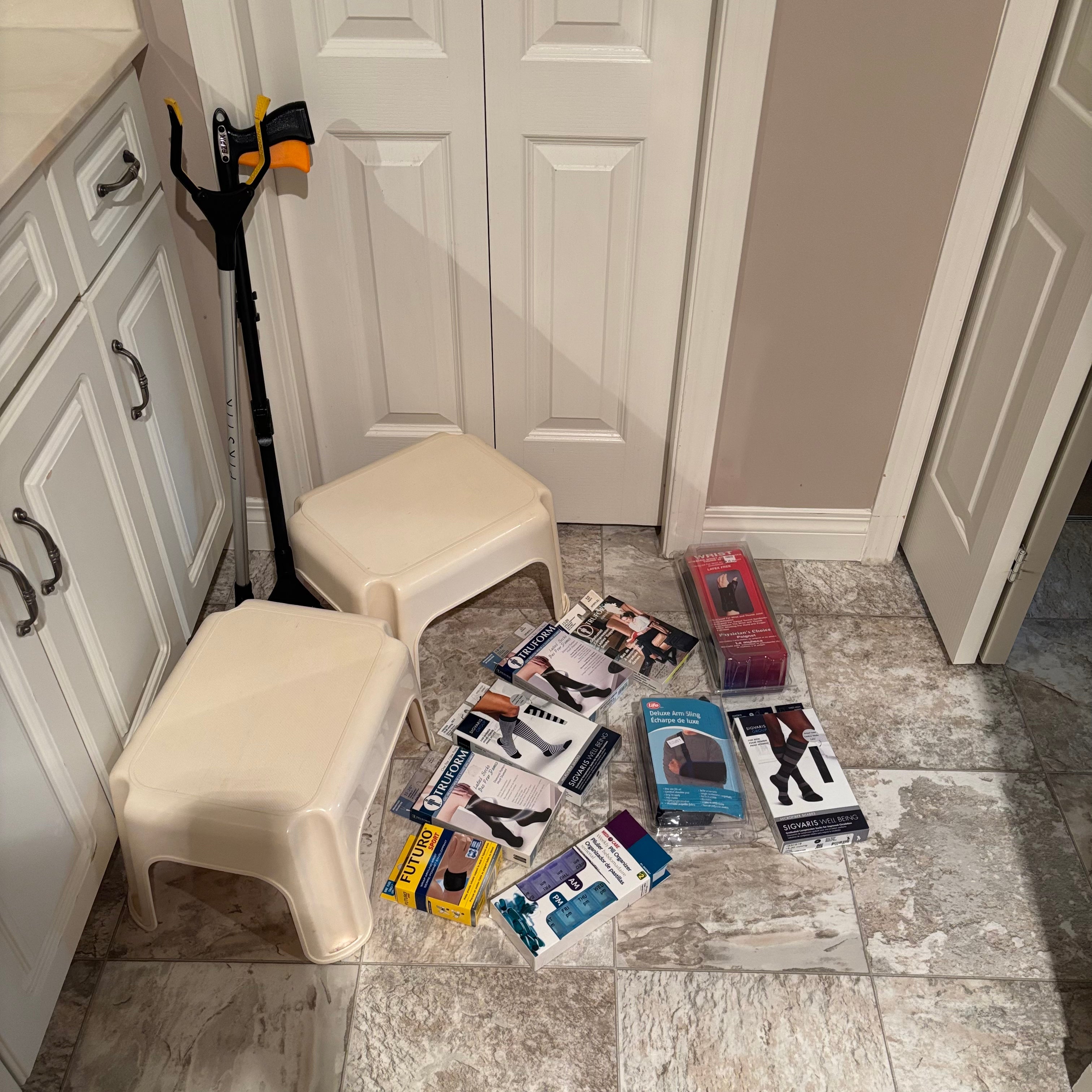 E727 Random Home Grouping (stepstools, support hoisery and more)