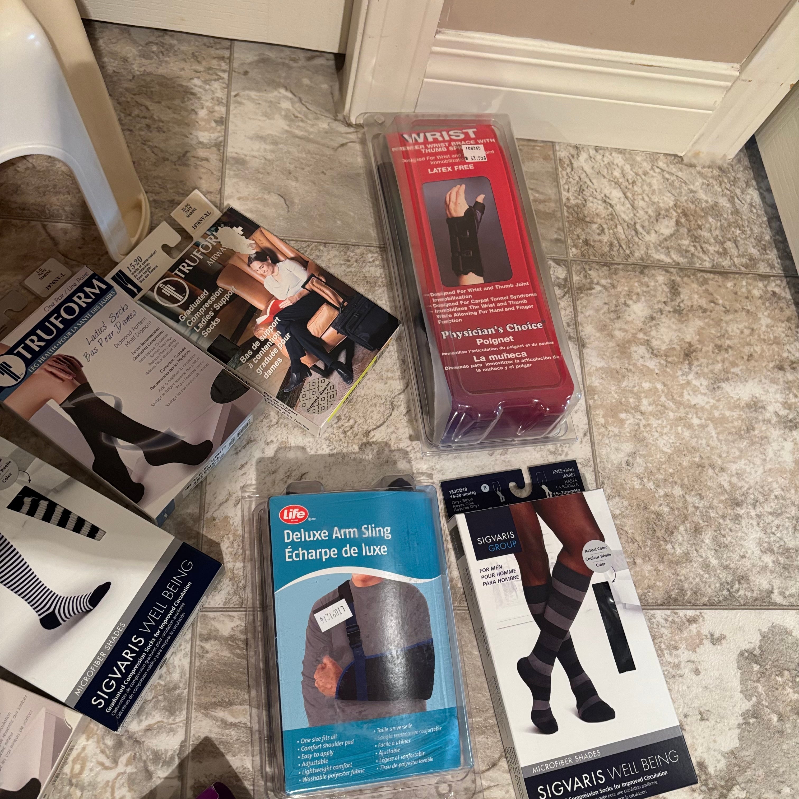 E727 Random Home Grouping (stepstools, support hoisery and more)