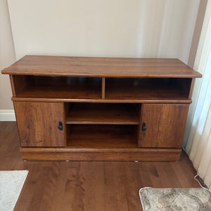 E730 Wooden entertainment stand with storage (43" x 17" x 24")