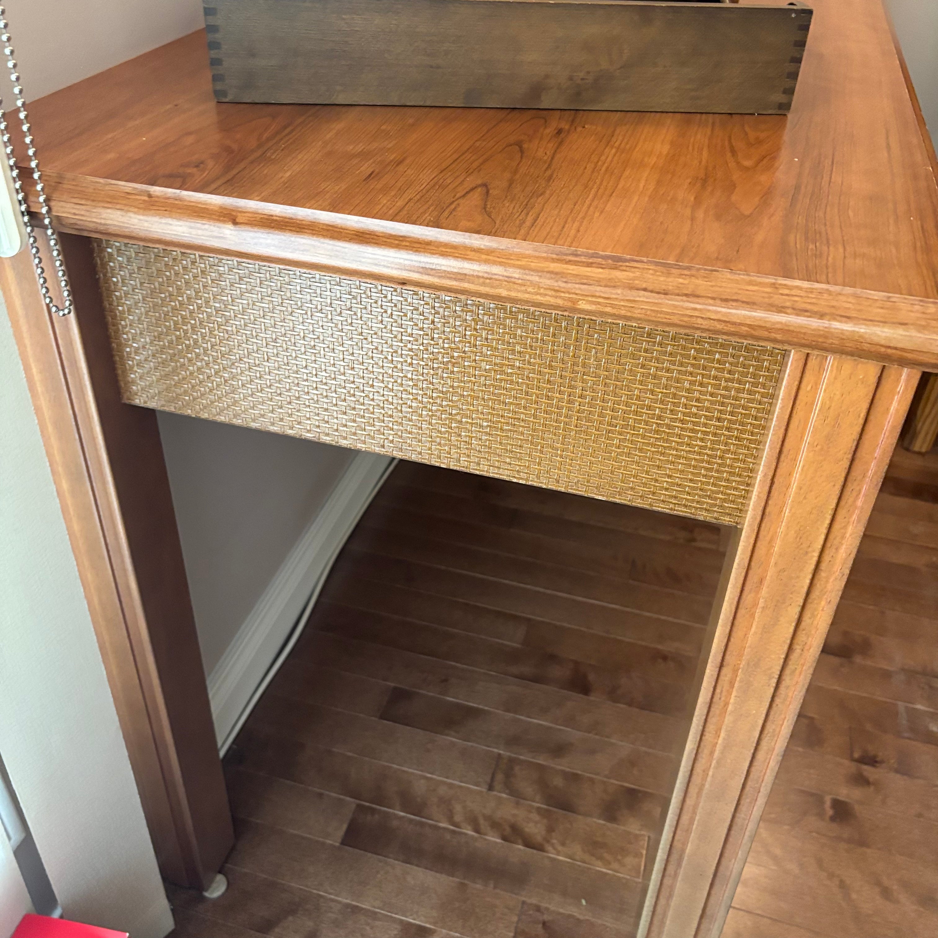 E735 Sauder office desk with pull out keyboard drawer and warm honey finish (everything on top is included)