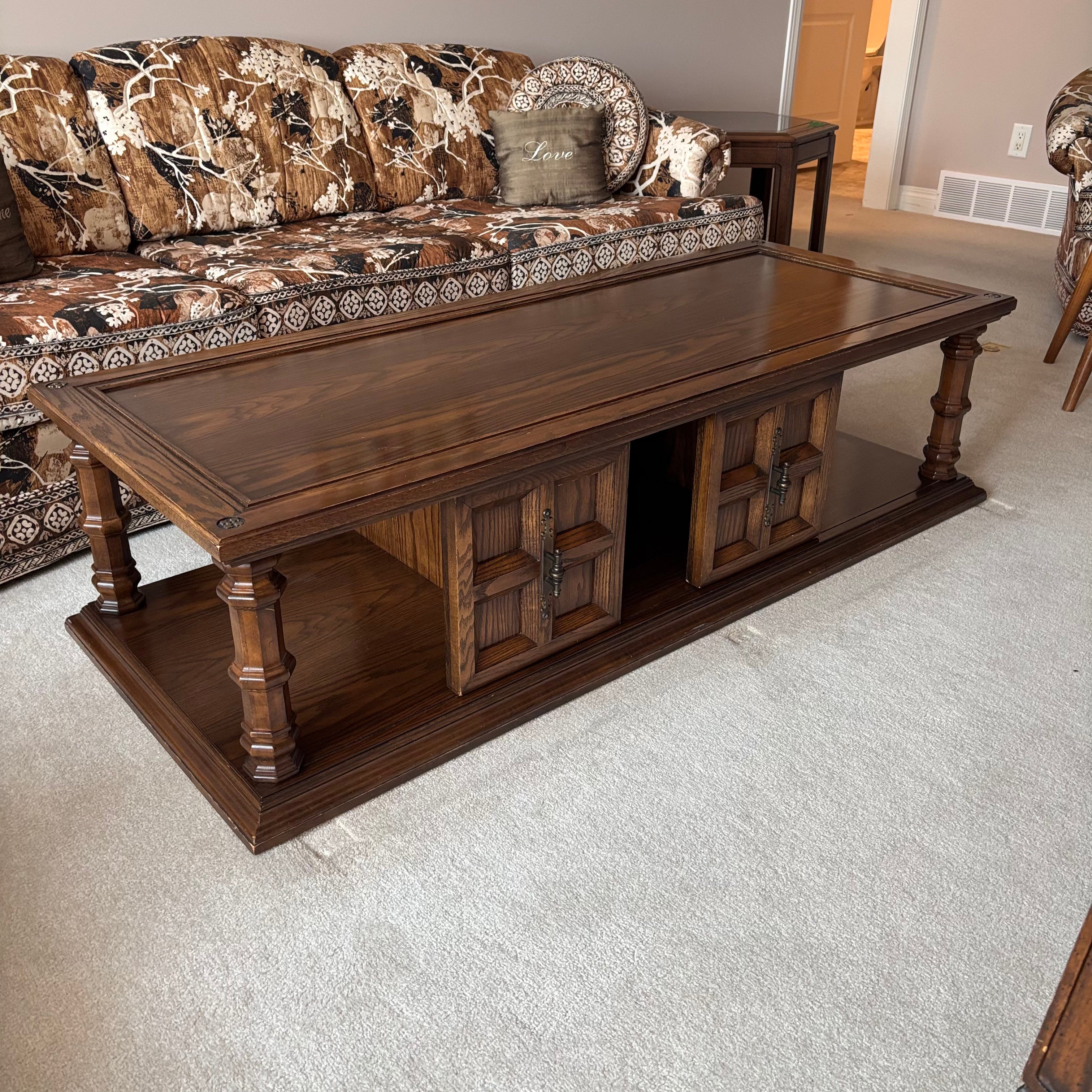 E745 Vintage rectangular wooden coffee table with storage