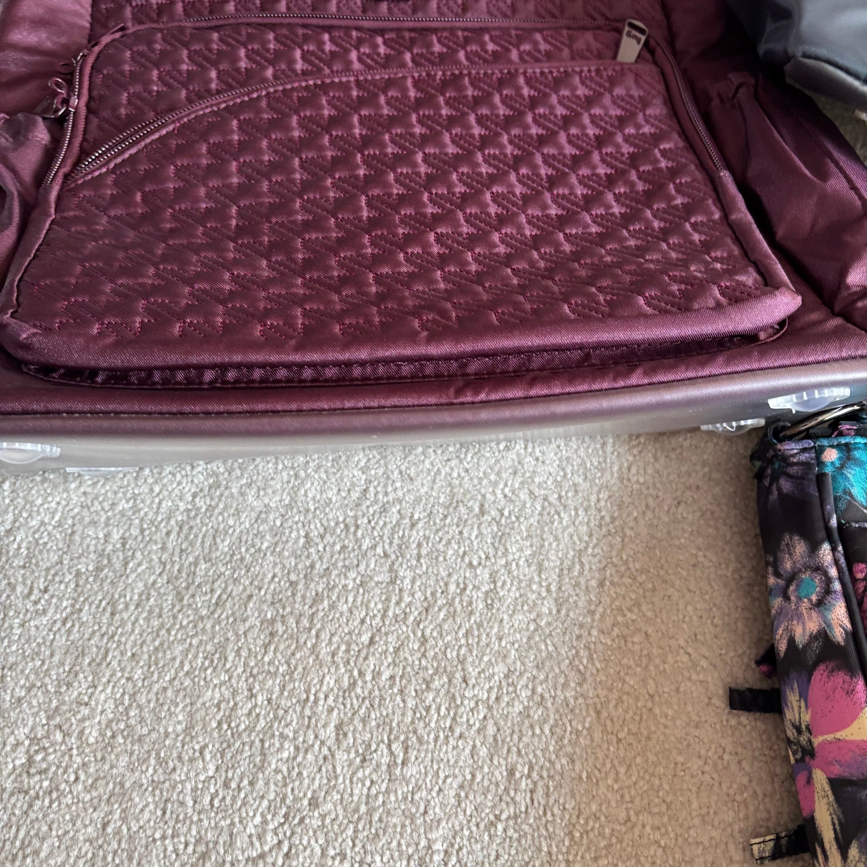E752 Lug quilted bag grouping