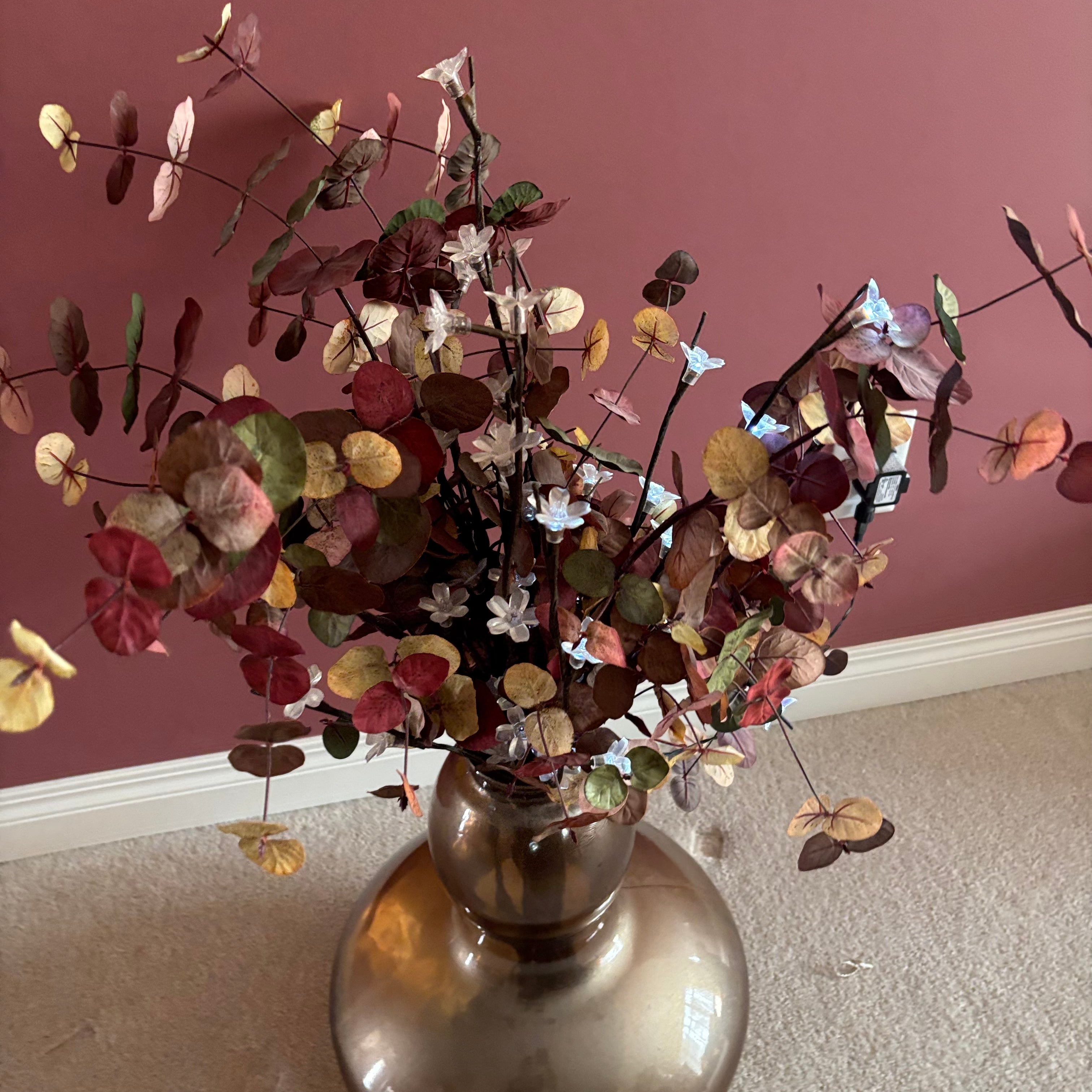 E756 Home Decor (autumn leaf arrangement in brass tone glass vase)