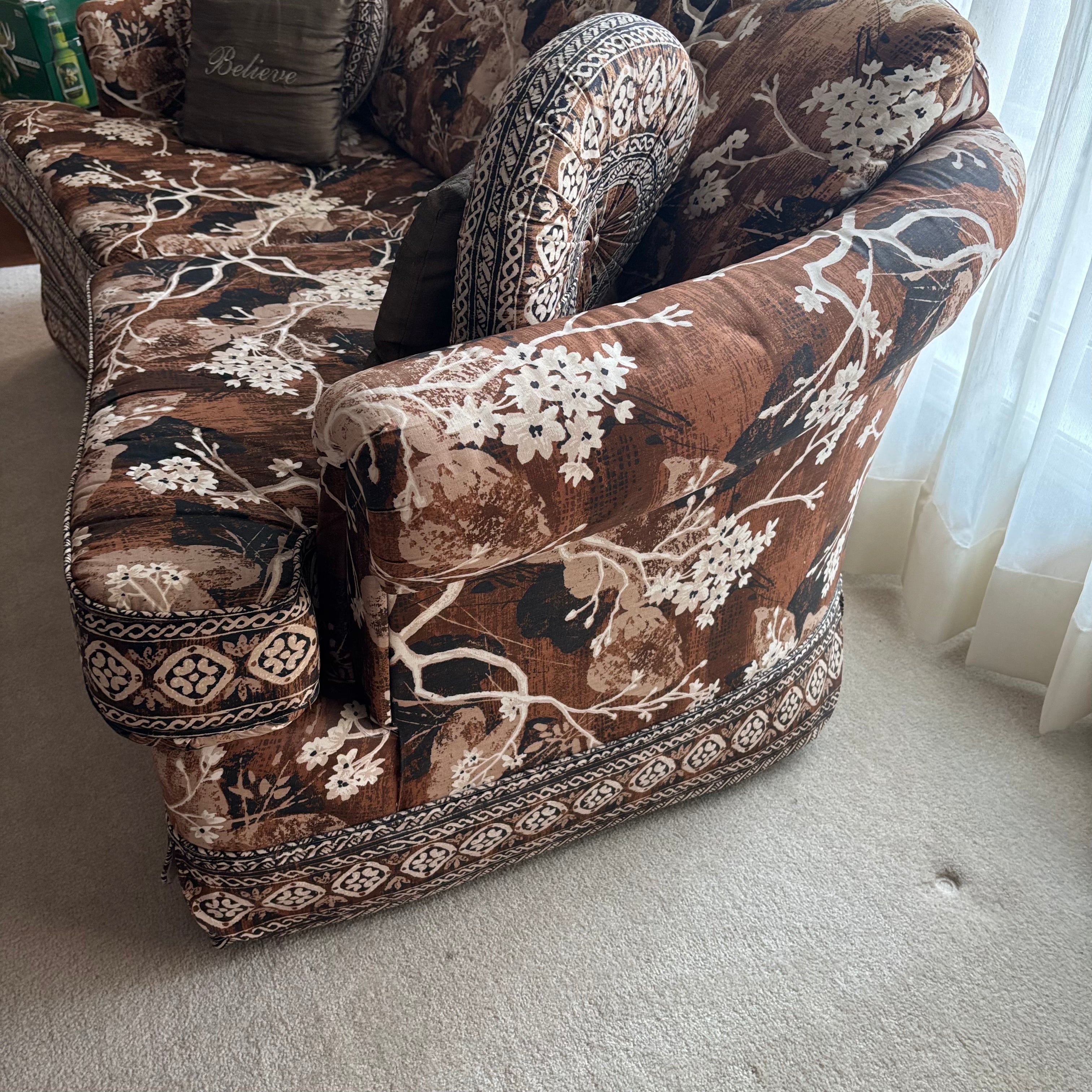 E759 Vintage upholstered brown and beige floral love seat