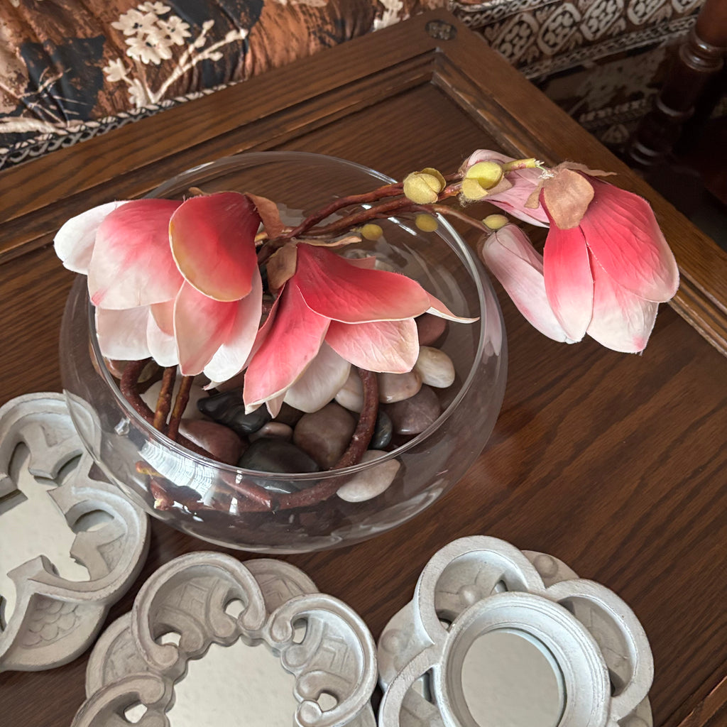 E763 Home Decor Grouping (faux floral and more)
