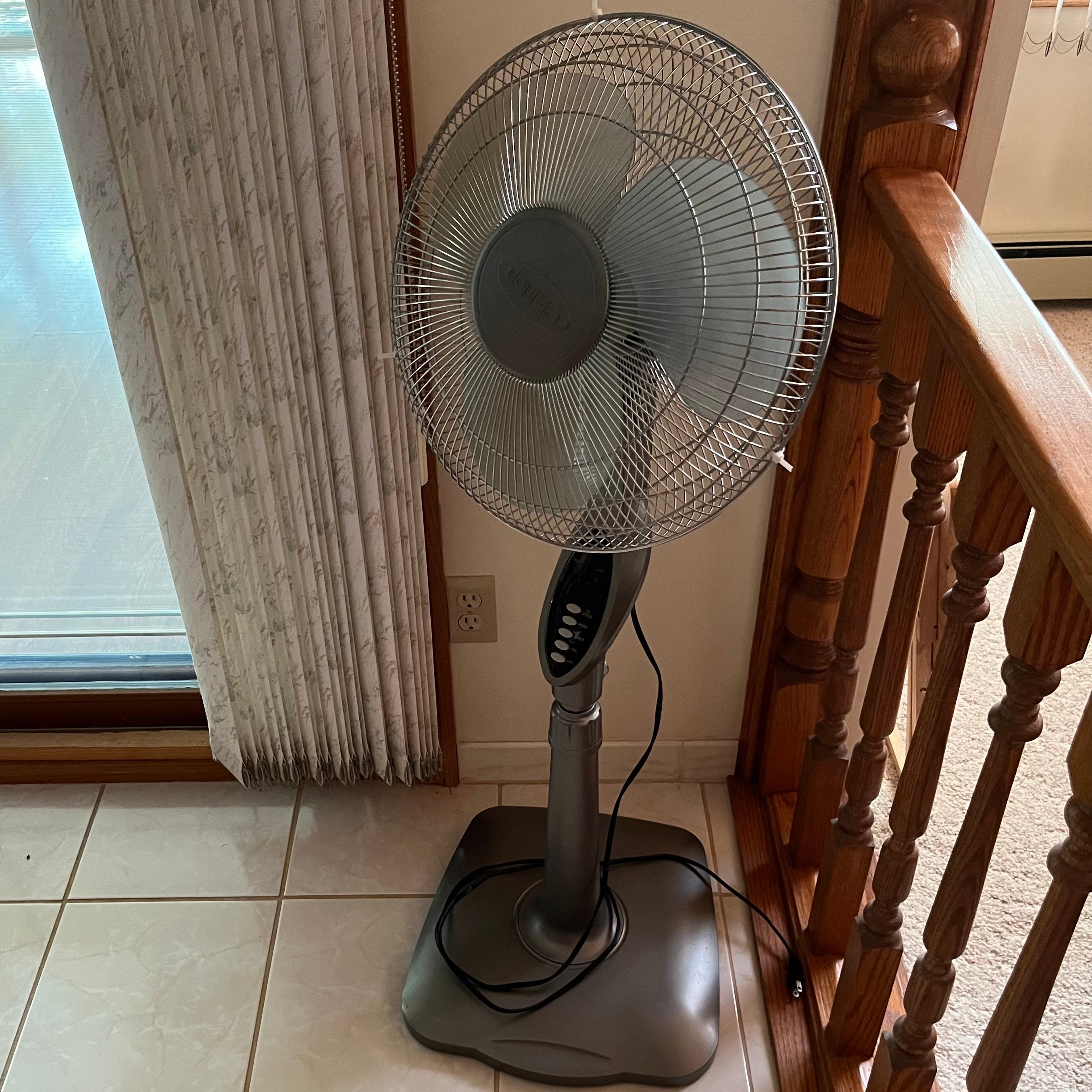 F507 Clarion floor fan