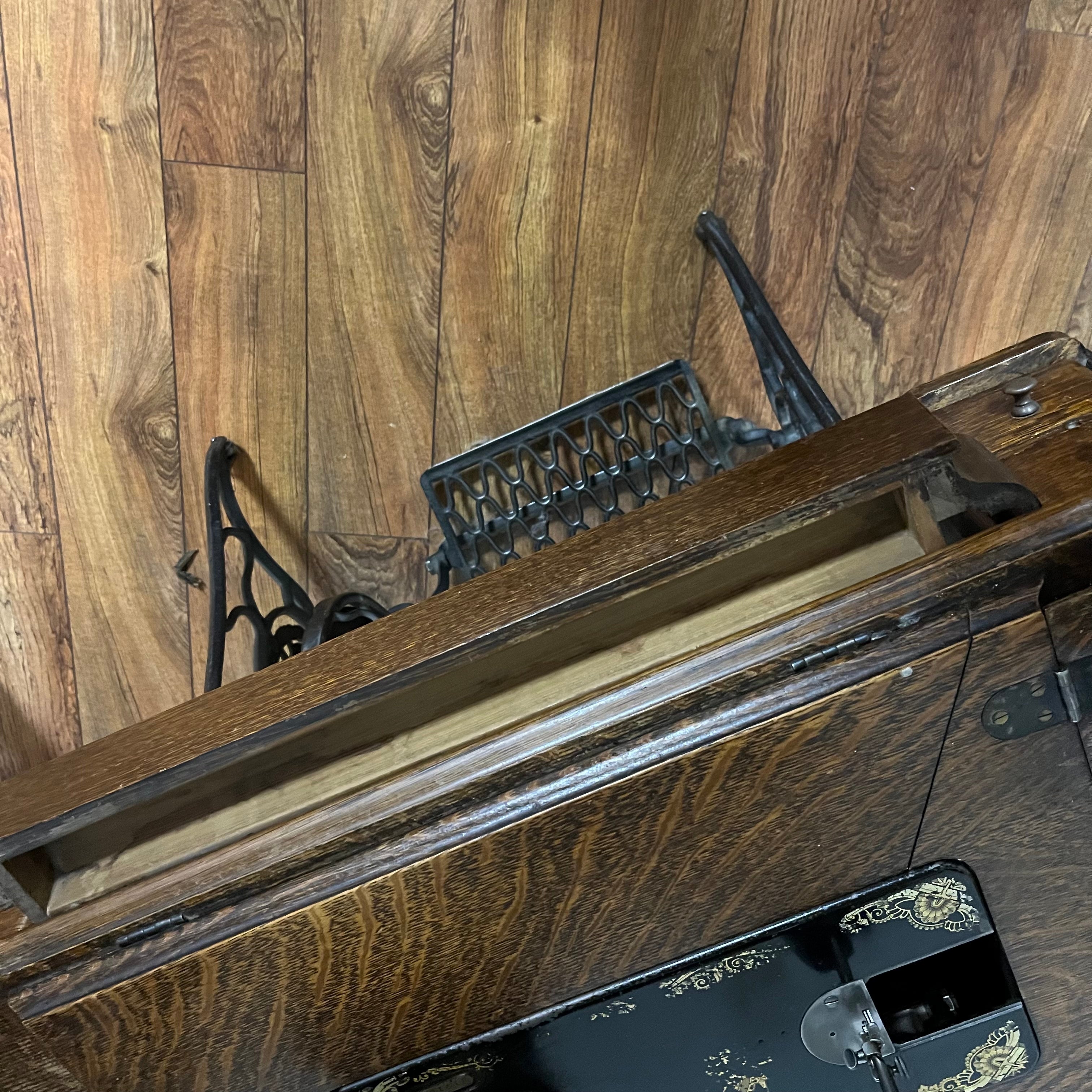 F510 Antique Singer sewing machine (as is, untested)