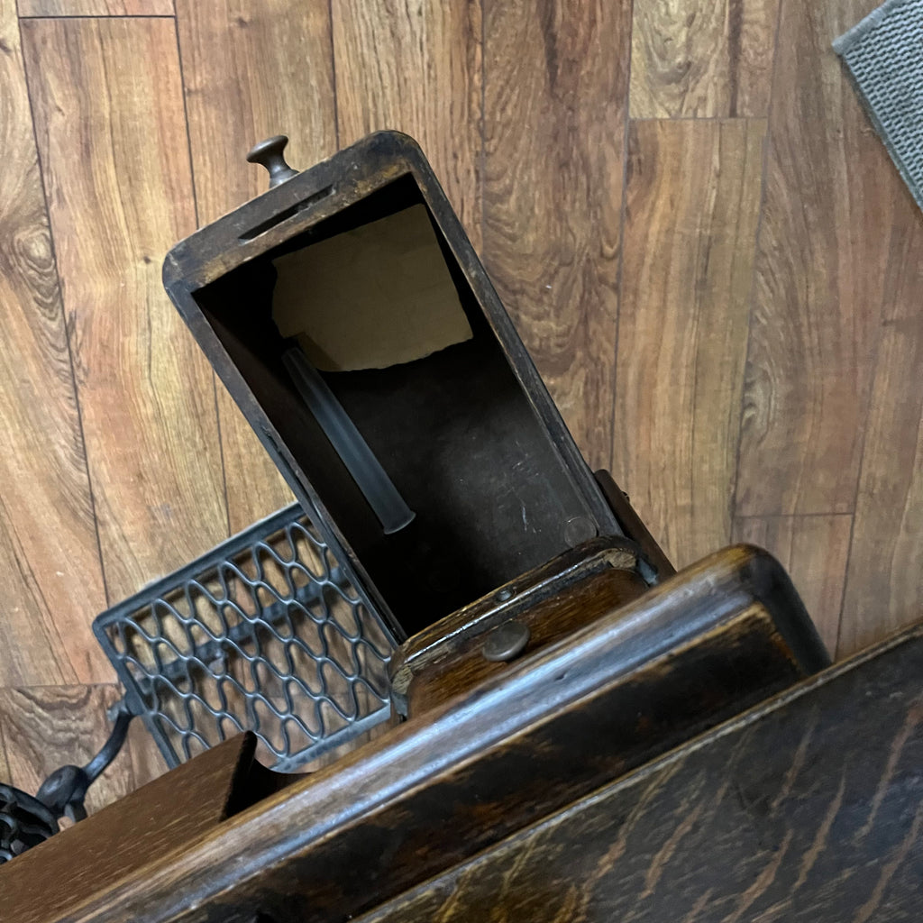 F510 Antique Singer sewing machine (as is, untested)