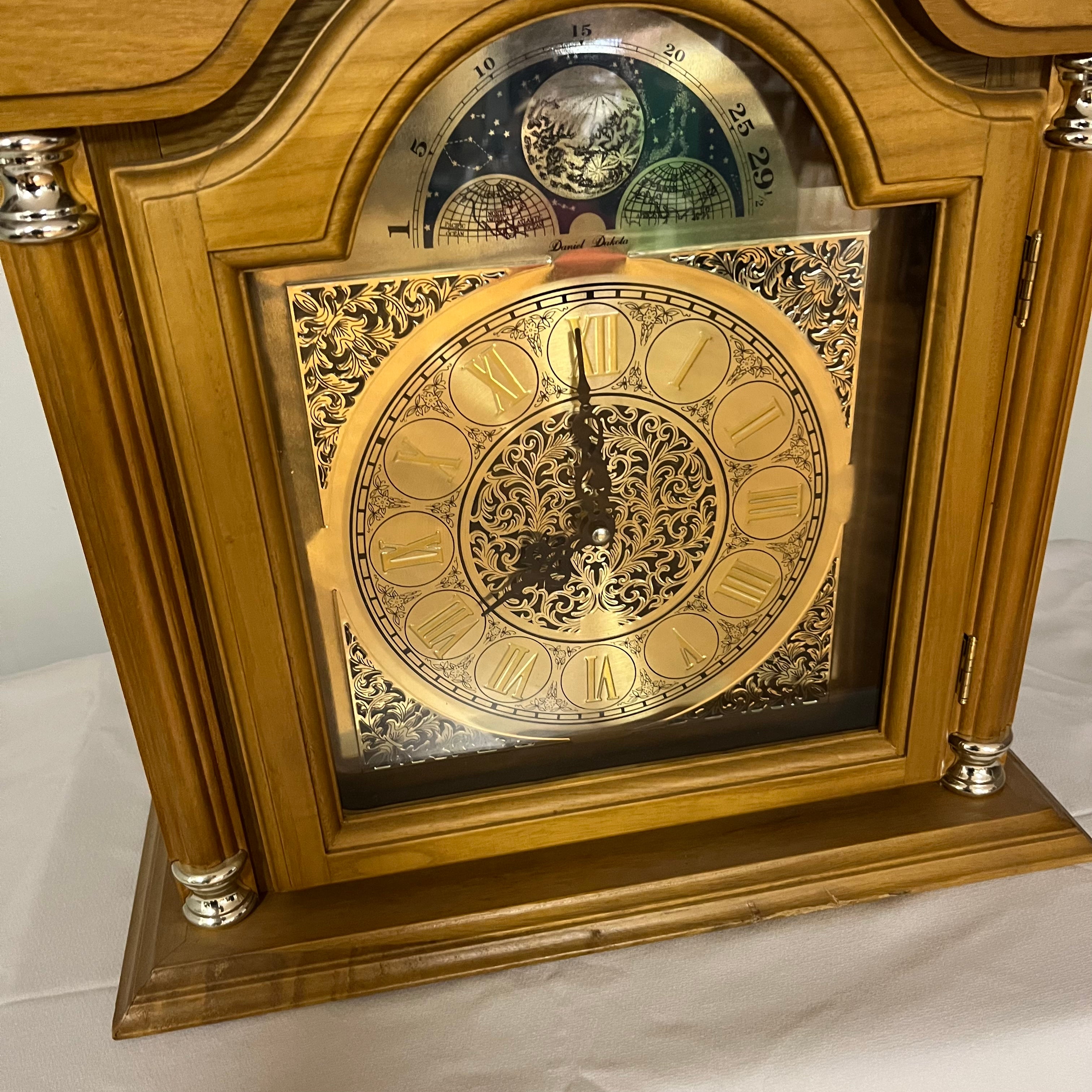 F511 Wooden mantel clock (no pendulum)