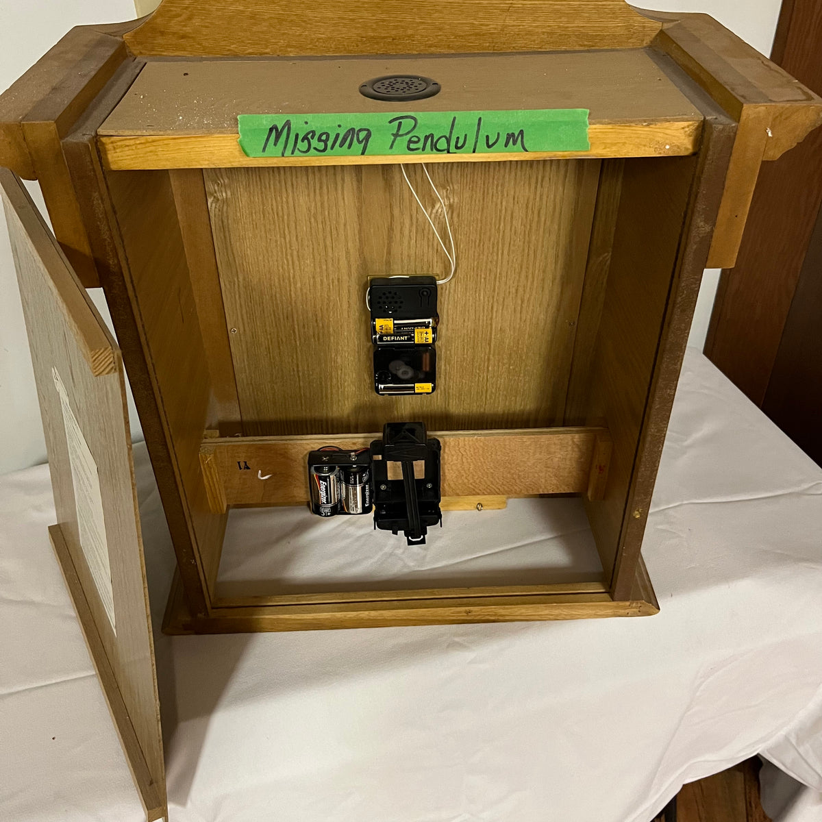 F511 Wooden mantel clock (no pendulum)