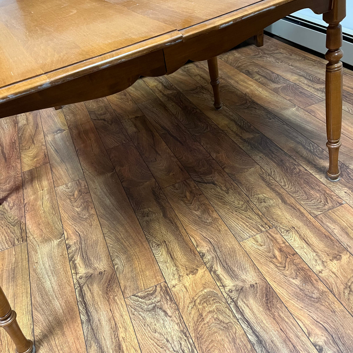 F513 Vintage wooden kitchen table (54" x 36" x 30")