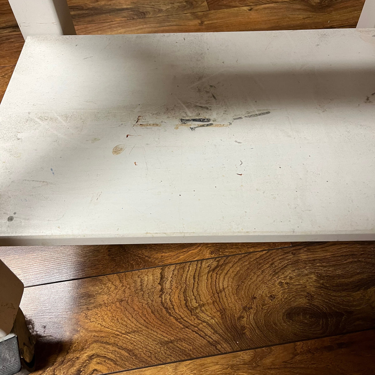F517 White kitchen island with marble top (26" x 21" x 36")(some paint has chipped)