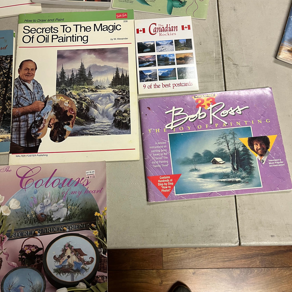 F518 Art Book Lot