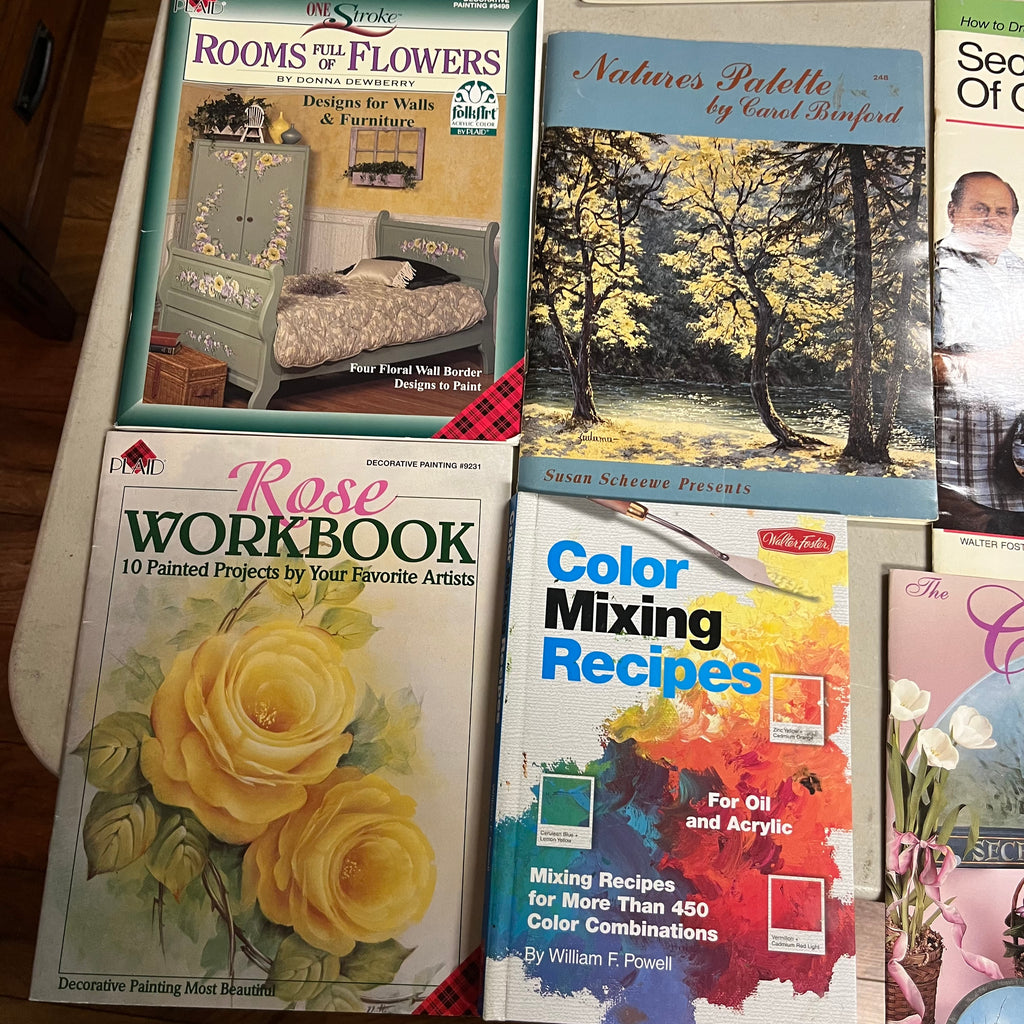 F518 Art Book Lot