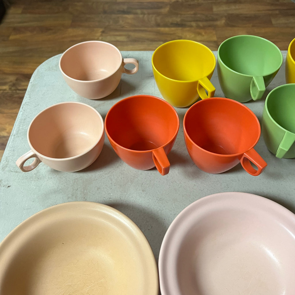 F521 Vintage Melmac and more Grouping (cups, and bowls)