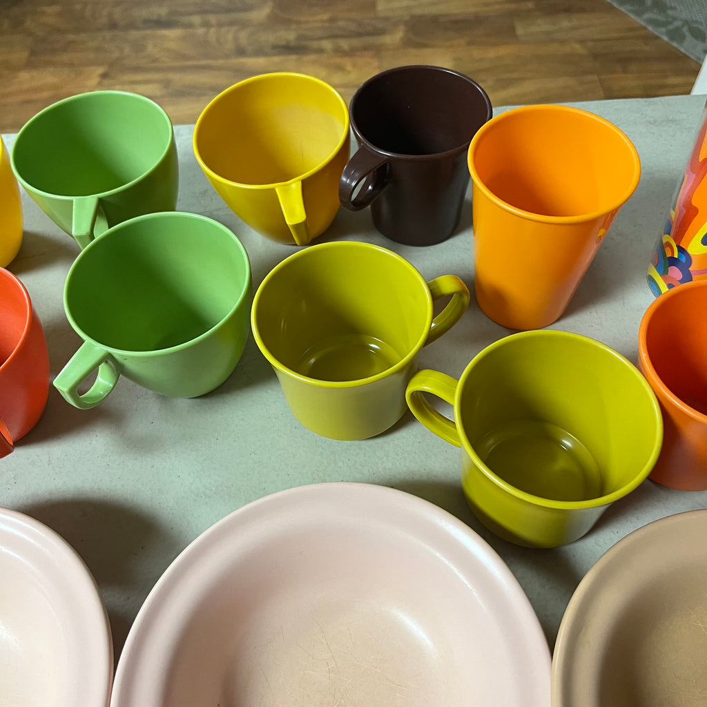 F521 Vintage Melmac and more Grouping (cups, and bowls)