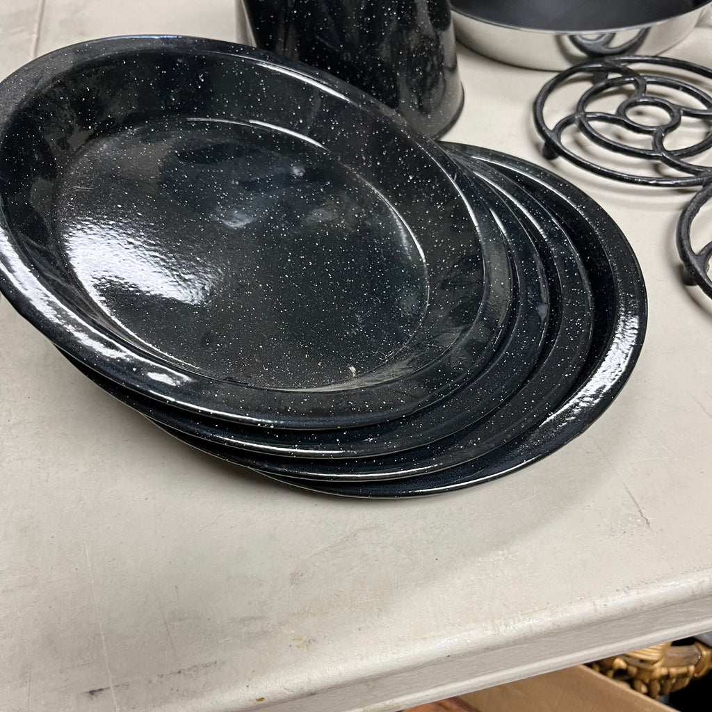 F522 Black enamel cooking grouping