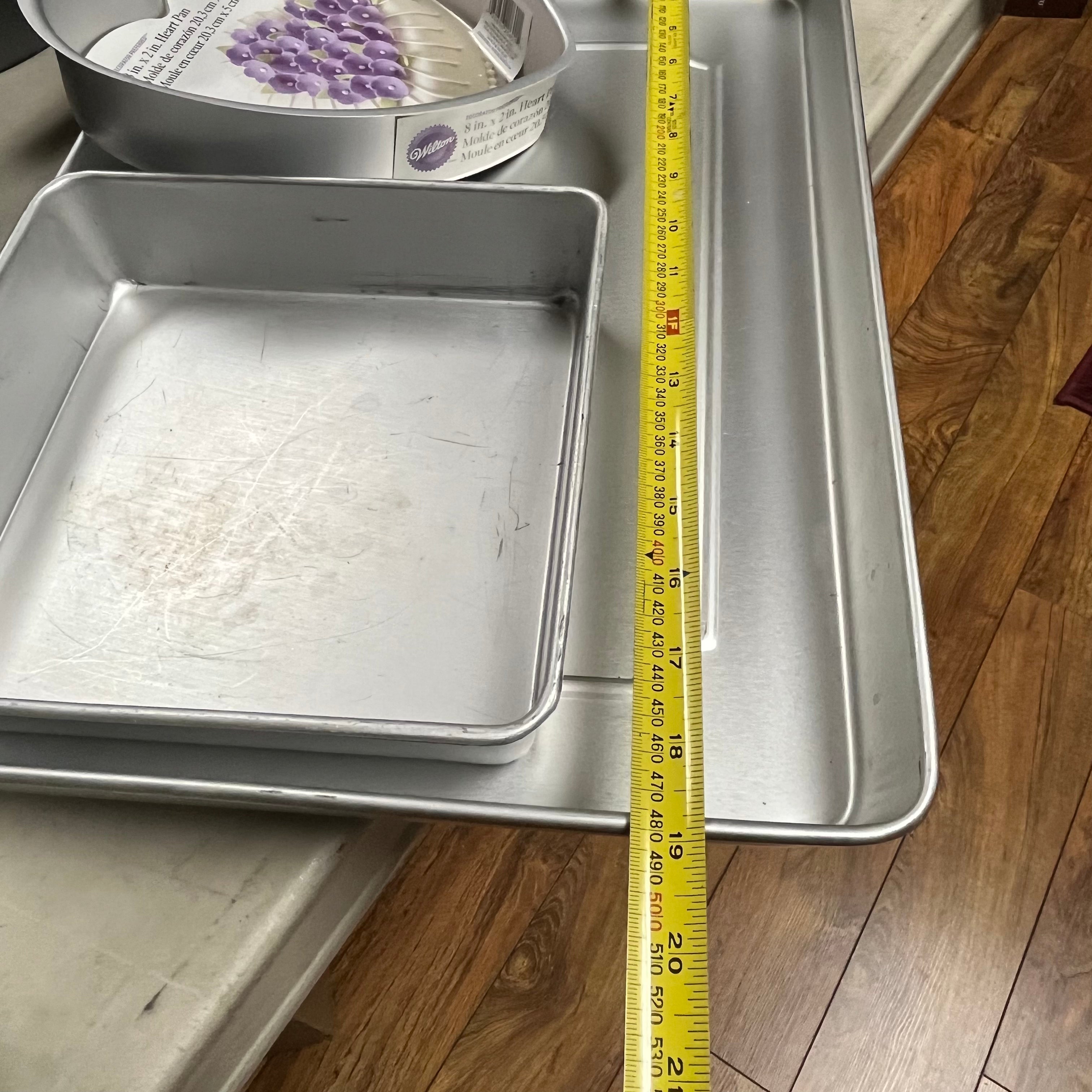 F524 Baking Grouping (cake pans and more)