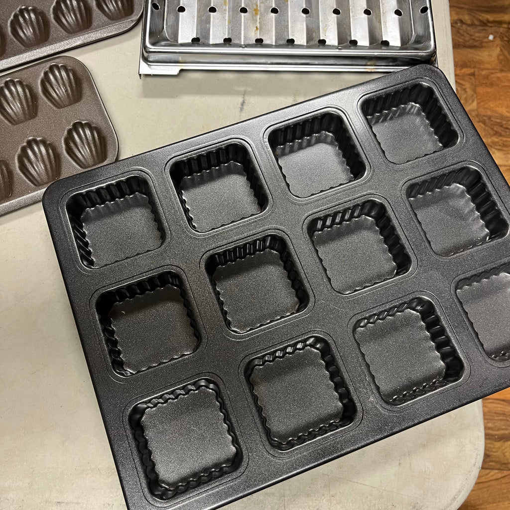 F525 Baking Grouping (chocolate moulds and more)