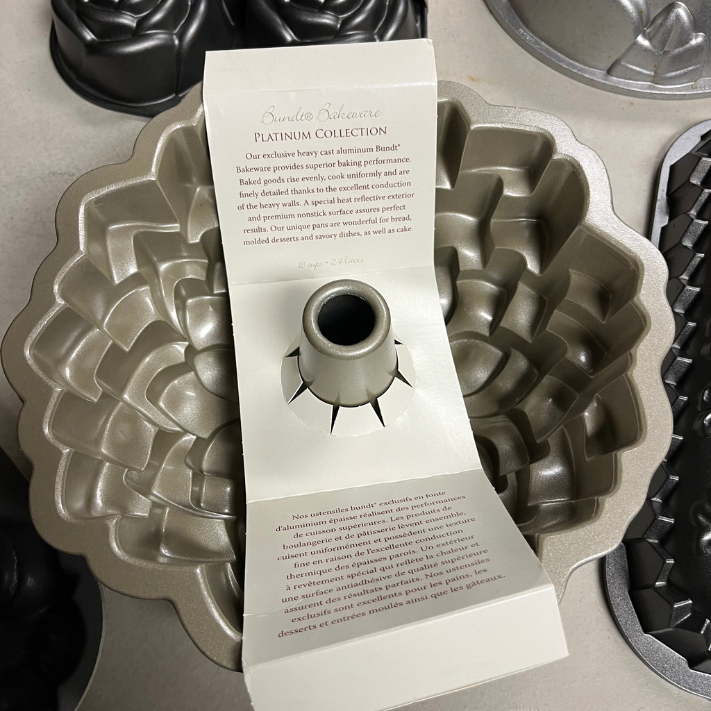 F526 Baking Grouping (bundt pan and more)